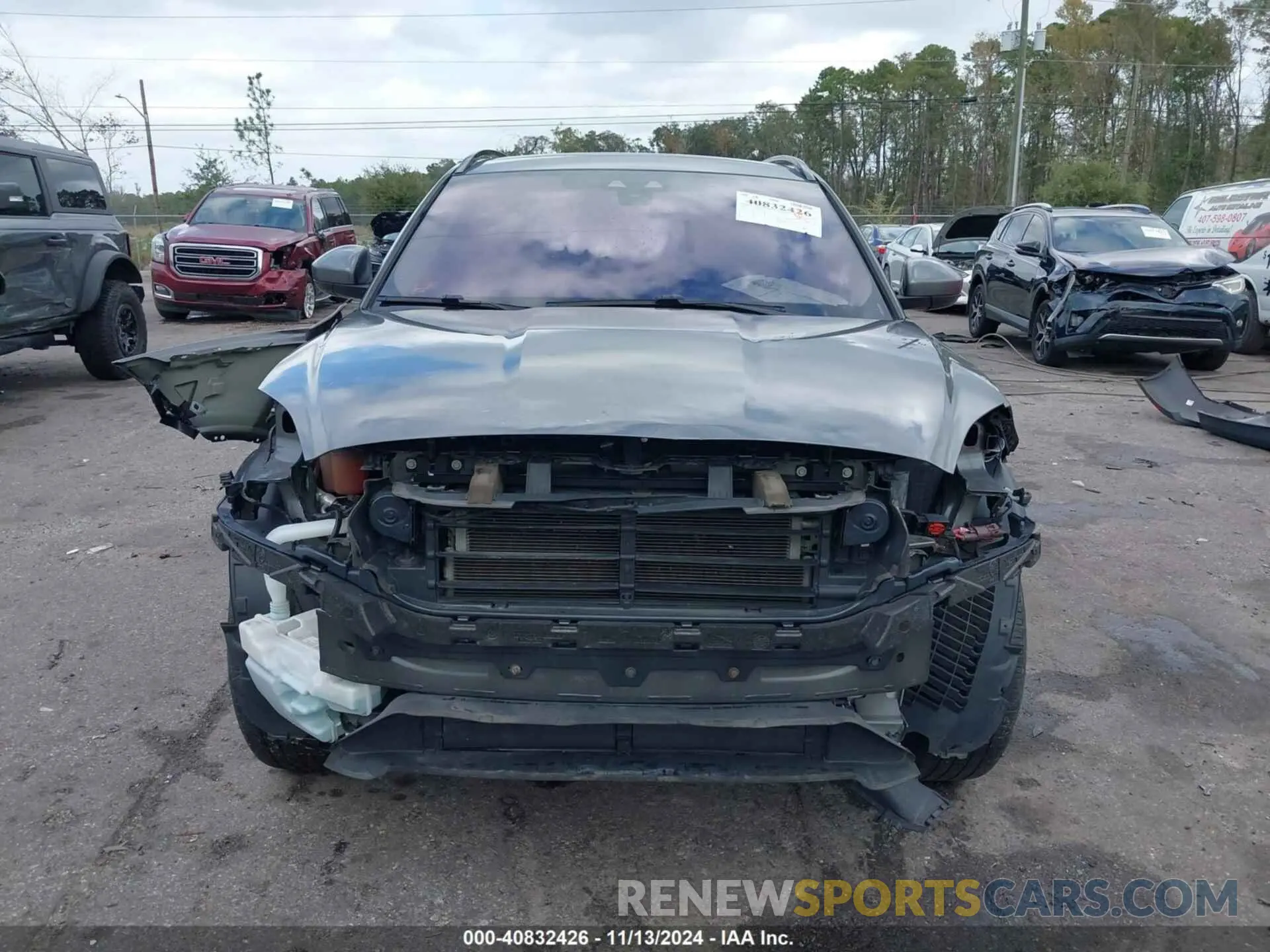 12 Photograph of a damaged car SADFK2FX7L1001234 JAGUAR E-PACE 2020