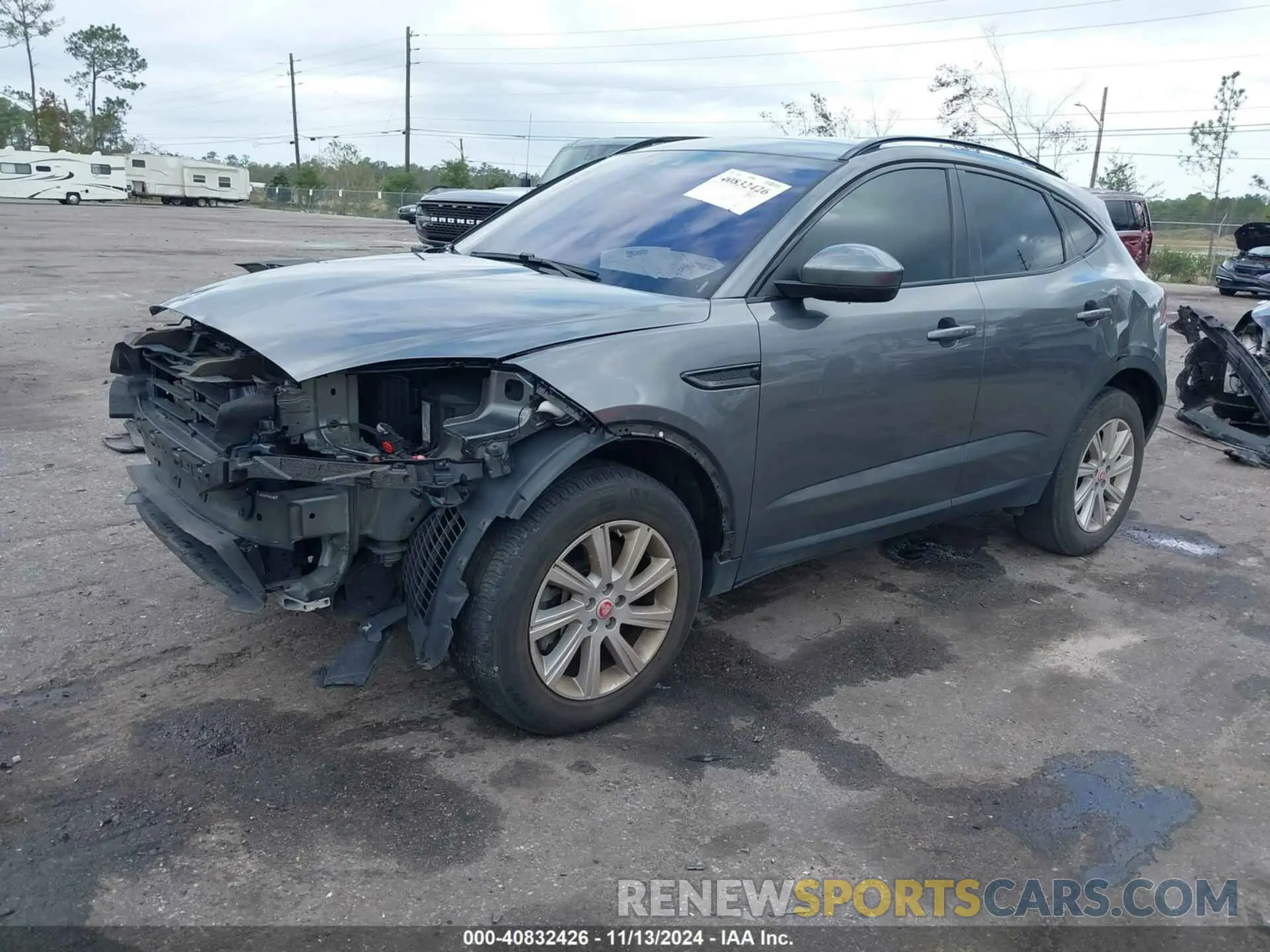 2 Photograph of a damaged car SADFK2FX7L1001234 JAGUAR E-PACE 2020
