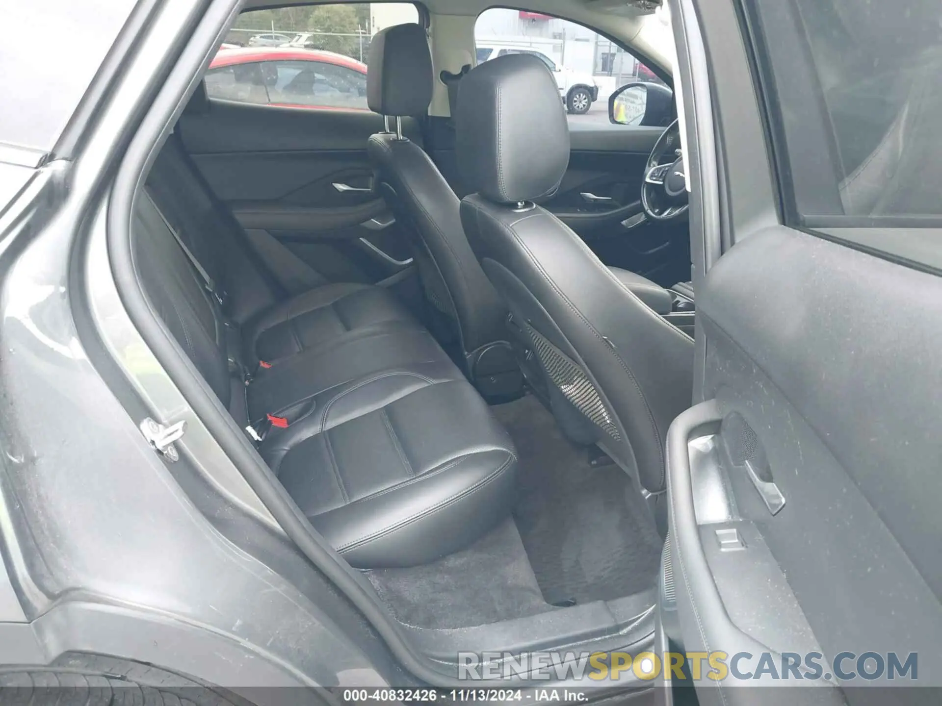 8 Photograph of a damaged car SADFK2FX7L1001234 JAGUAR E-PACE 2020