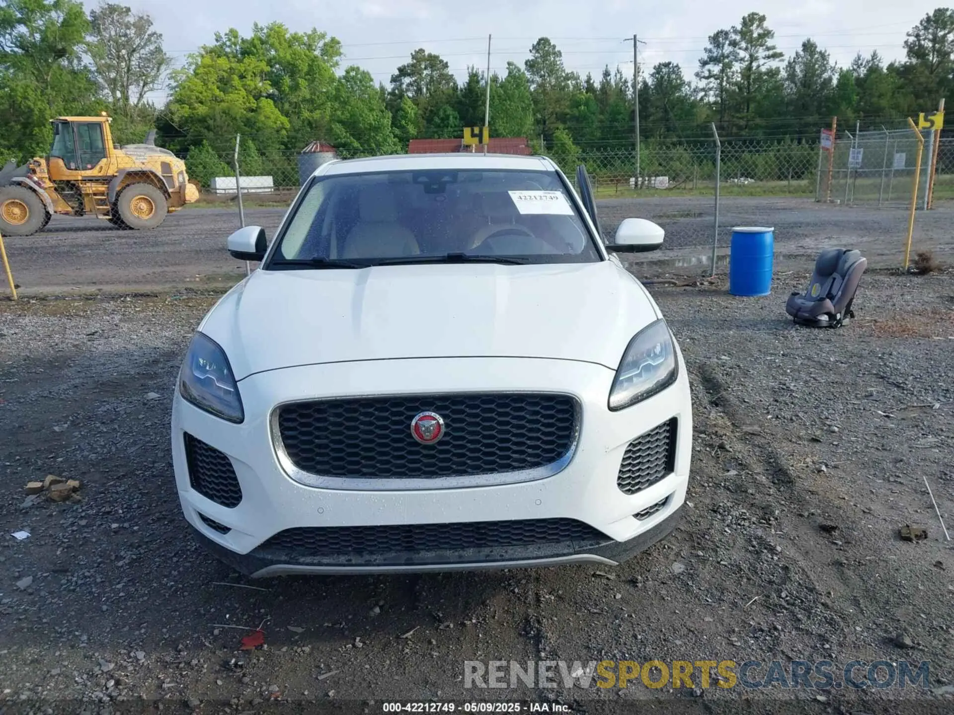 12 Photograph of a damaged car SADFK2FX9L1Z80738 JAGUAR E-PACE 2020
