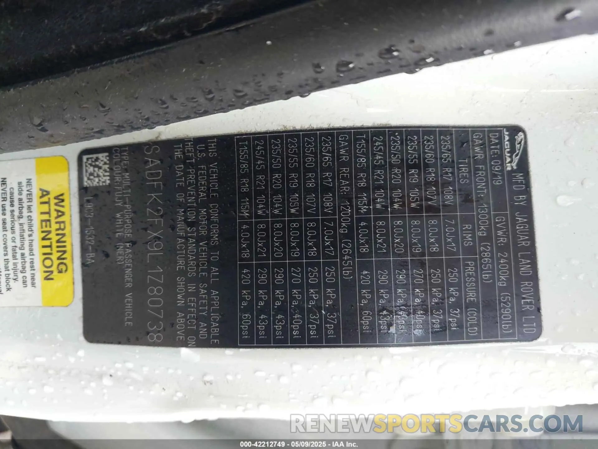 9 Photograph of a damaged car SADFK2FX9L1Z80738 JAGUAR E-PACE 2020