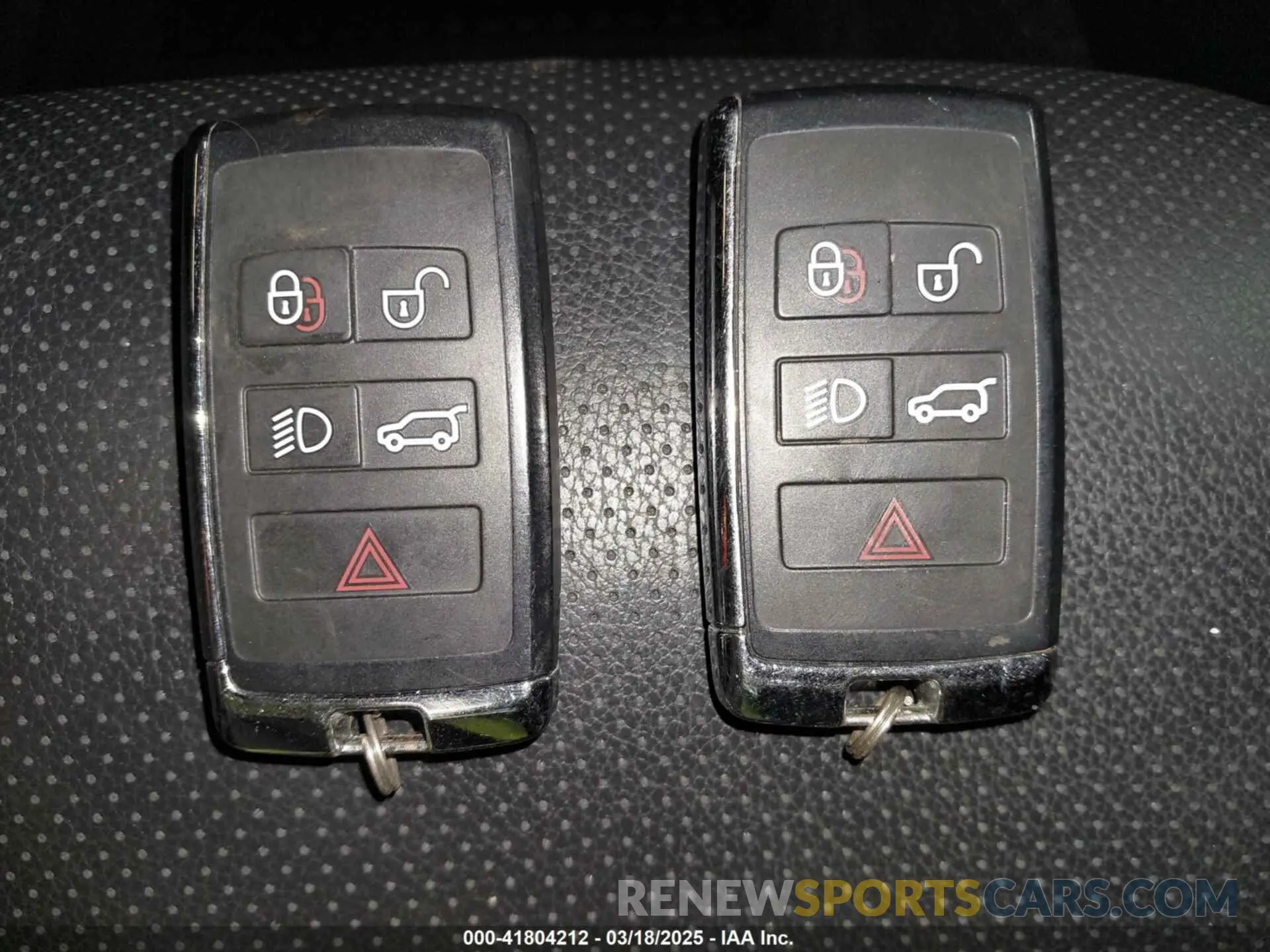 11 Photograph of a damaged car SADFP2FX6L1Z77278 JAGUAR E-PACE 2020