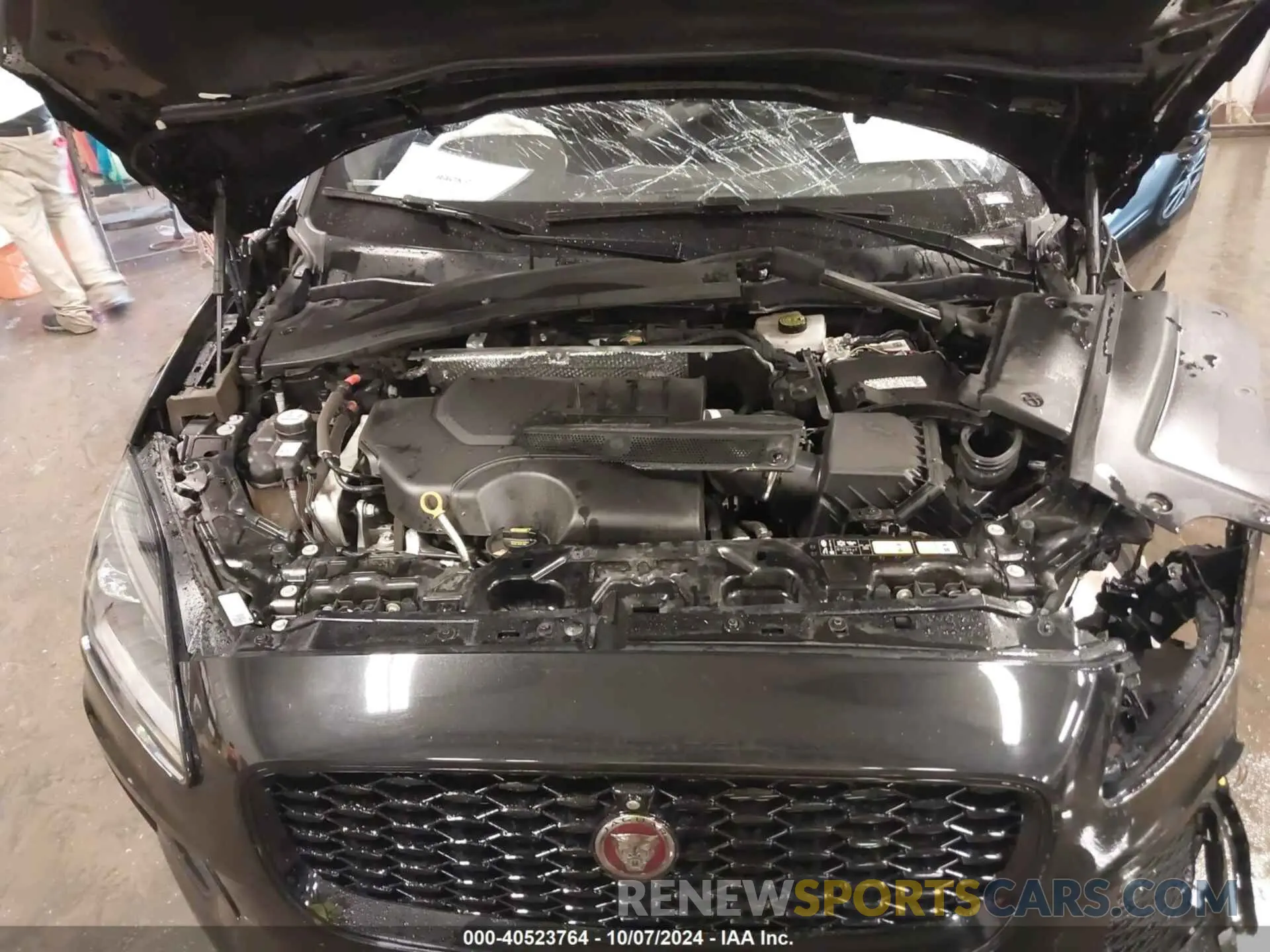 10 Photograph of a damaged car SADF12GX3M1023931 JAGUAR E-PACE 2021