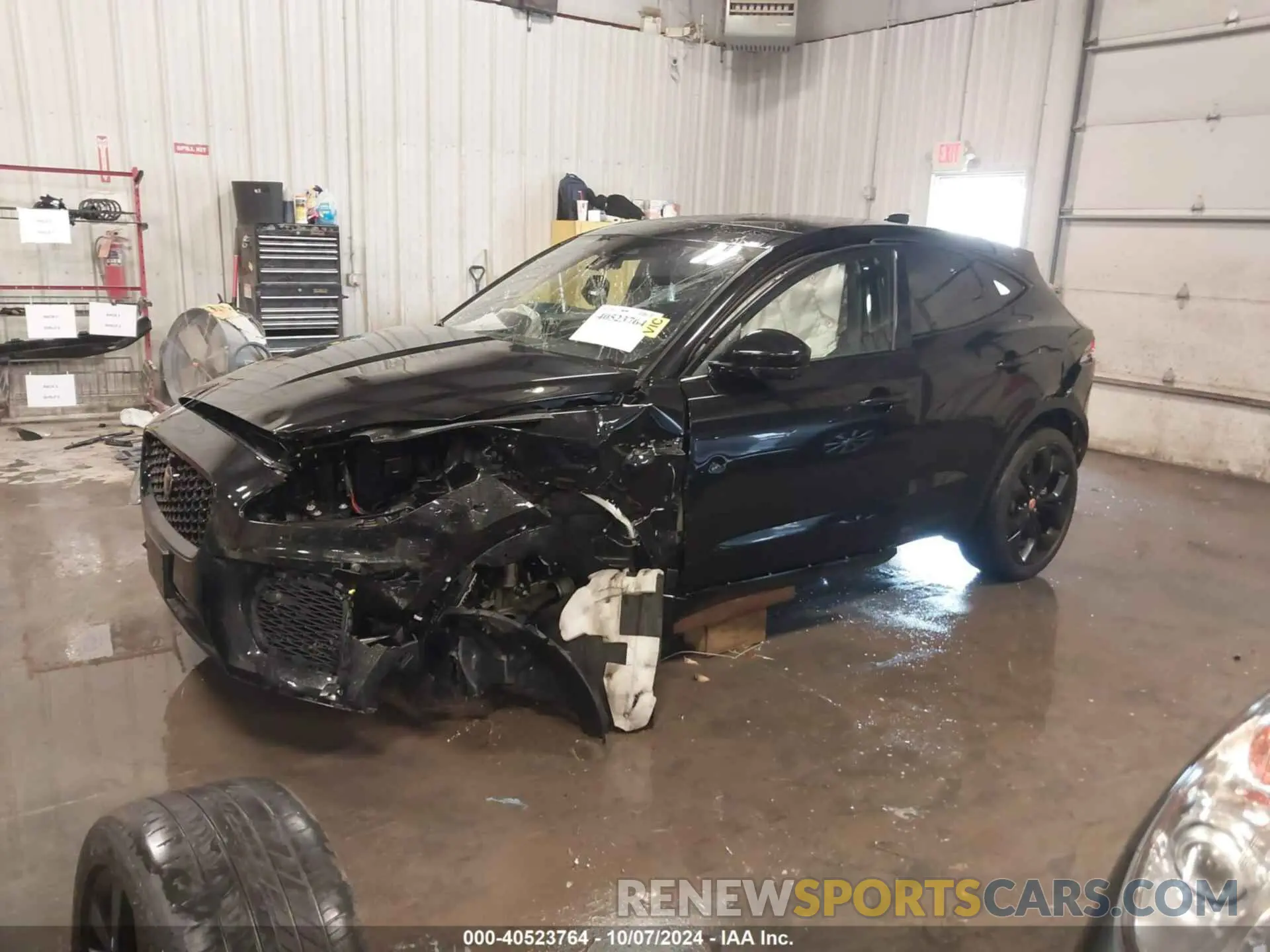 2 Photograph of a damaged car SADF12GX3M1023931 JAGUAR E-PACE 2021