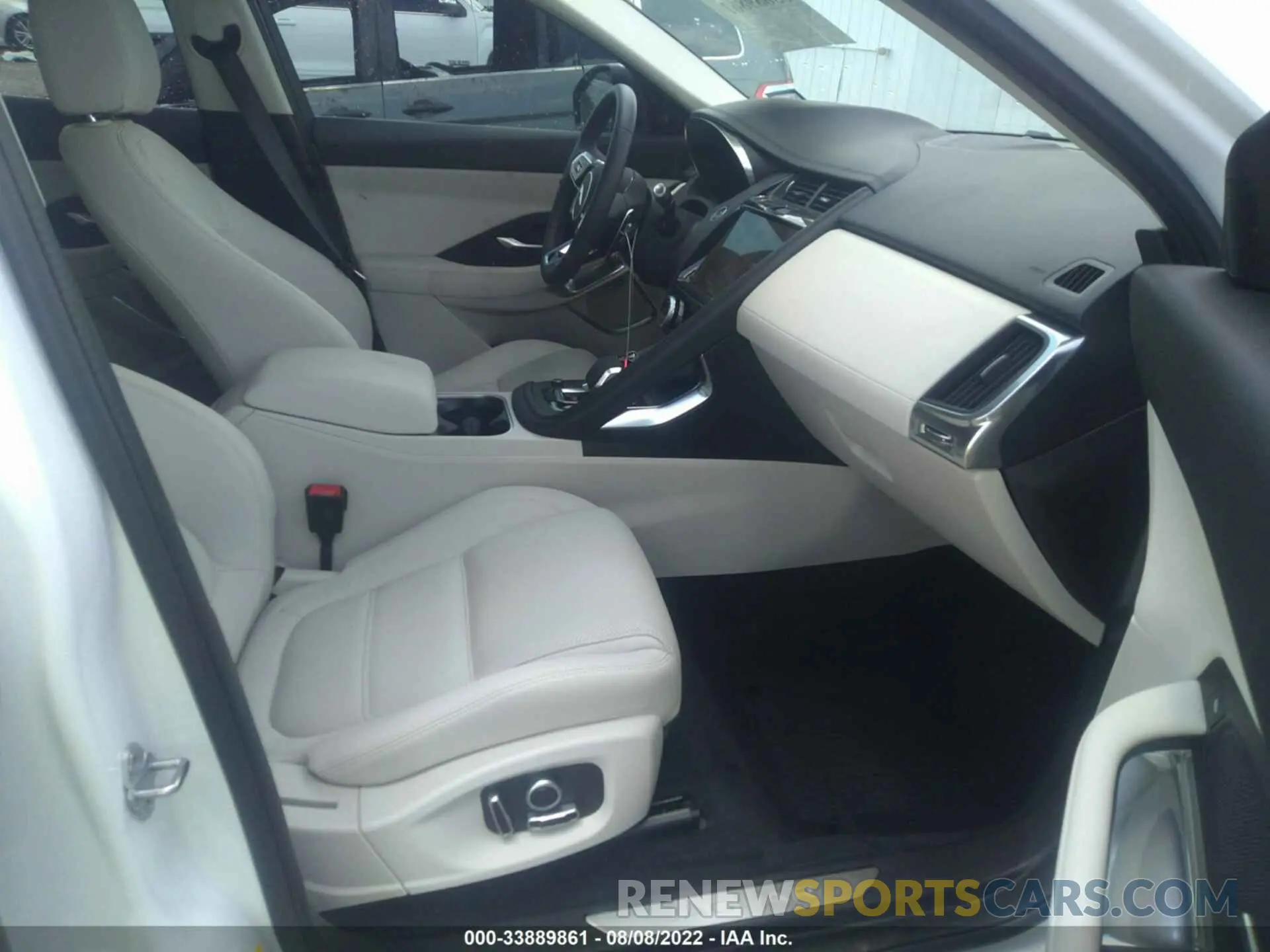 5 Photograph of a damaged car SADFP2FX2N1031522 JAGUAR E-PACE 2022