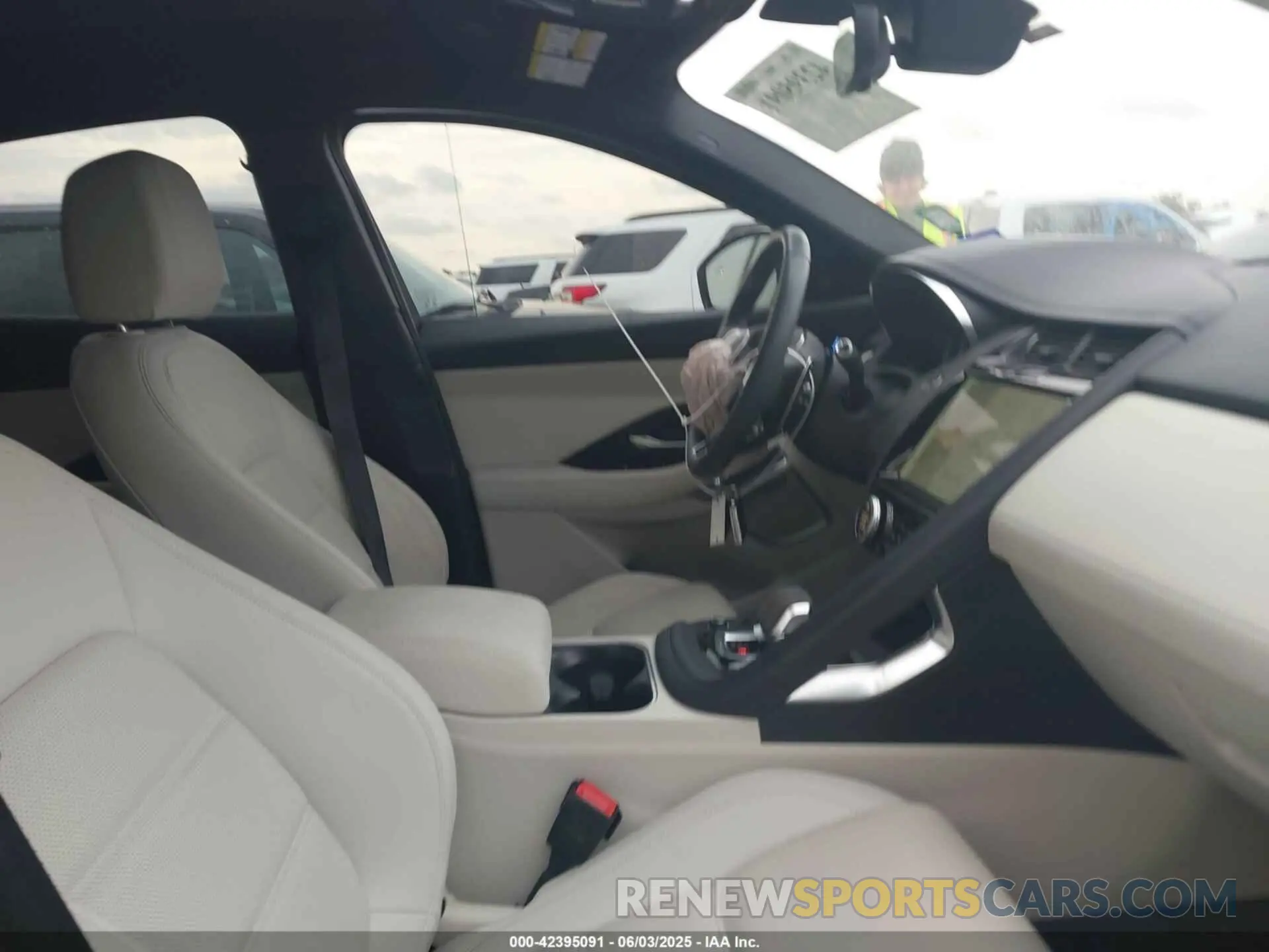 5 Photograph of a damaged car SADFP2FXXP1036468 JAGUAR E-PACE 2023