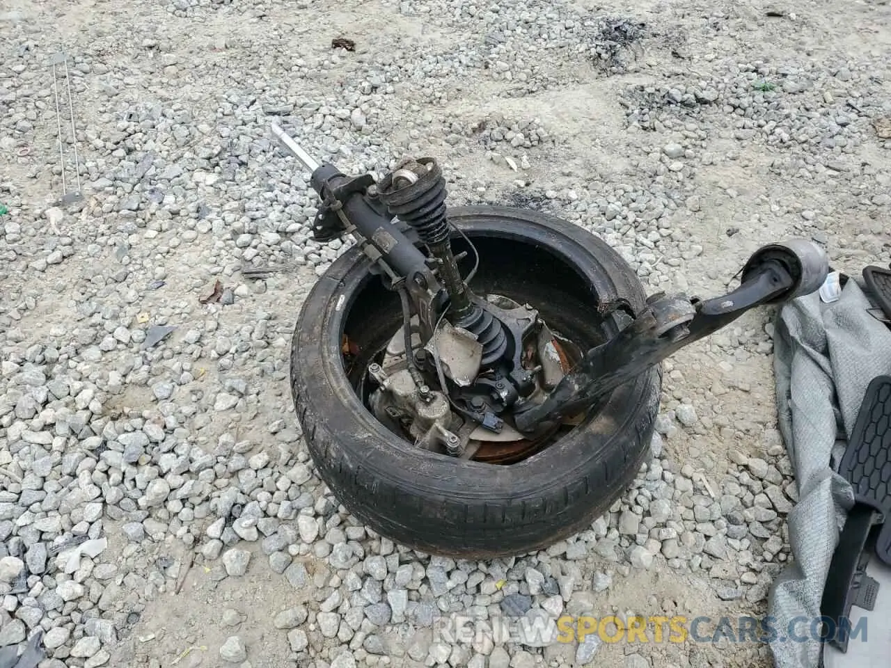 13 Photograph of a damaged car SADFP2FX3K1Z39327 JAGUAR ETYPE 2019