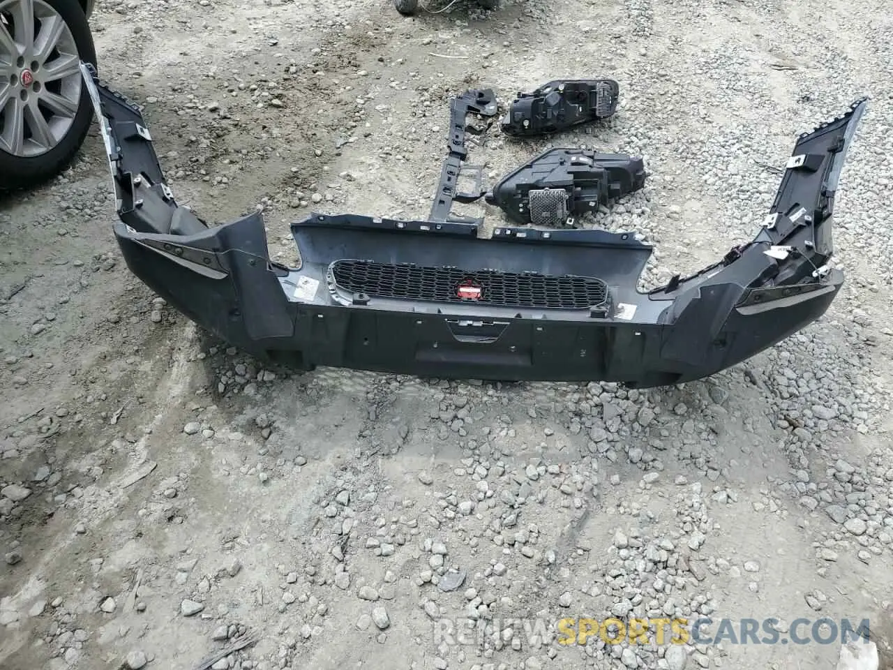 13 Photograph of a damaged car SADFK2FX1L1Z80491 JAGUAR ETYPE 2020