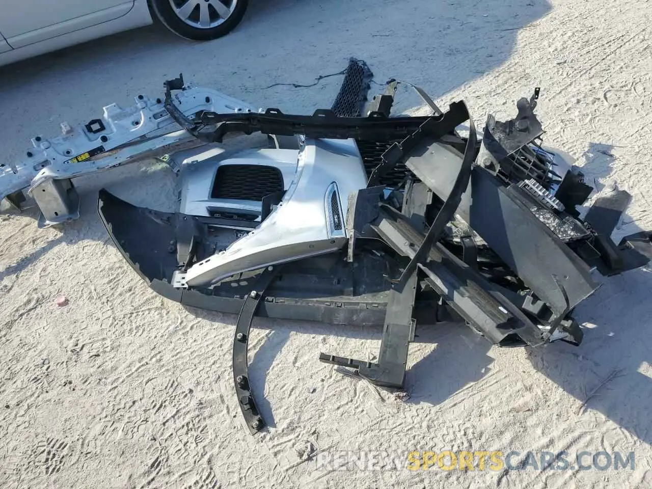 13 Photograph of a damaged car SADFP2FX6L1Z89642 JAGUAR ETYPE 2020