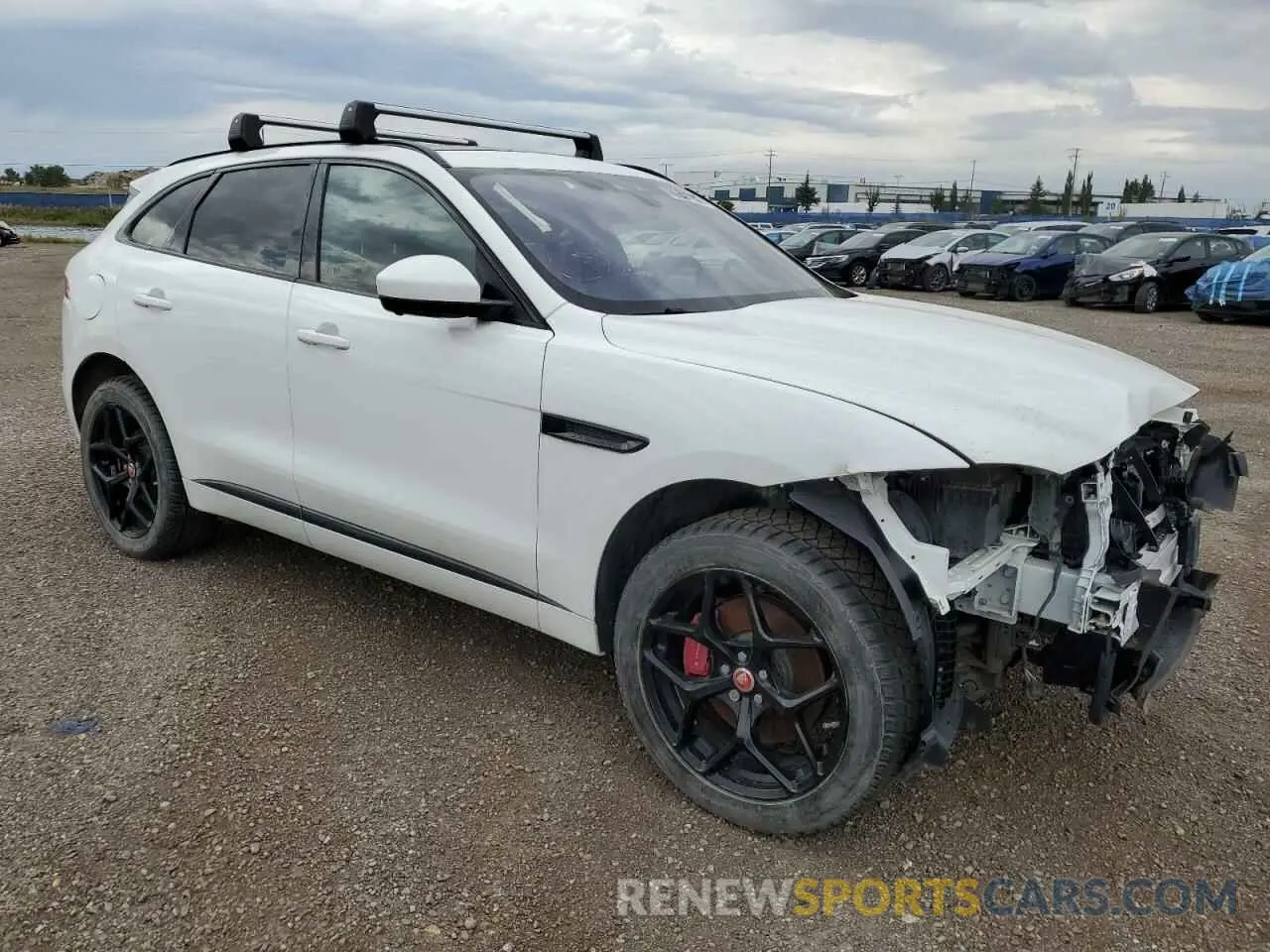 4 Photograph of a damaged car SADCM2BV2HA894132 JAGUAR F-PACE 2017