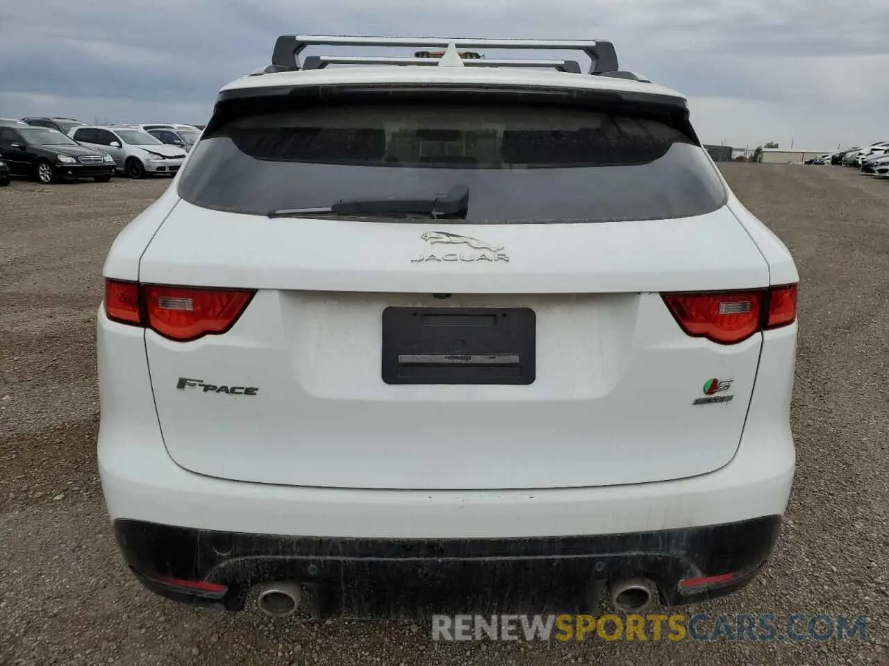 6 Photograph of a damaged car SADCM2BV2HA894132 JAGUAR F-PACE 2017