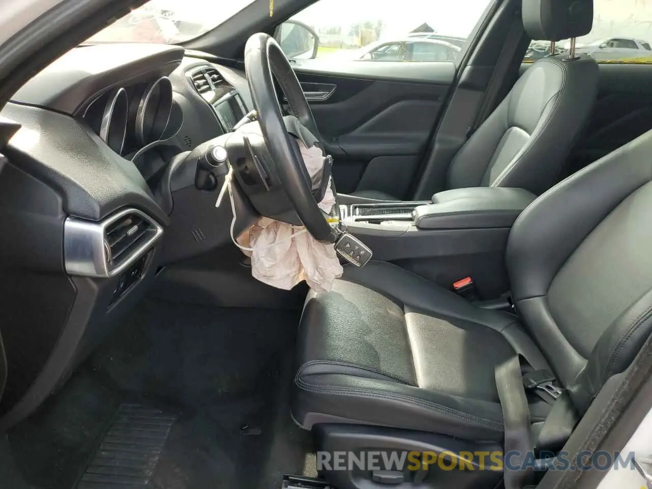 7 Photograph of a damaged car SADCJ2FX3JA275243 JAGUAR F-PACE 2018
