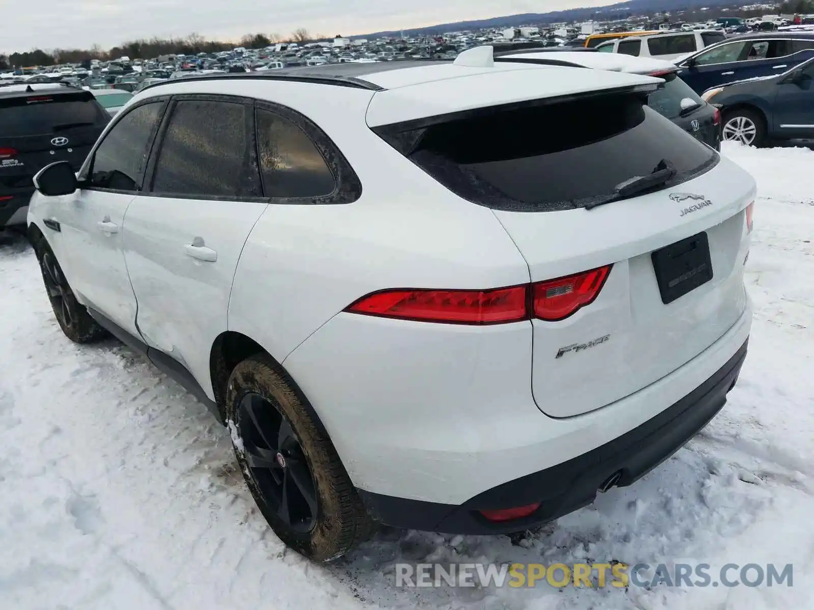 3 Photograph of a damaged car SADCJ2FX0KA601050 JAGUAR F-PACE 2019