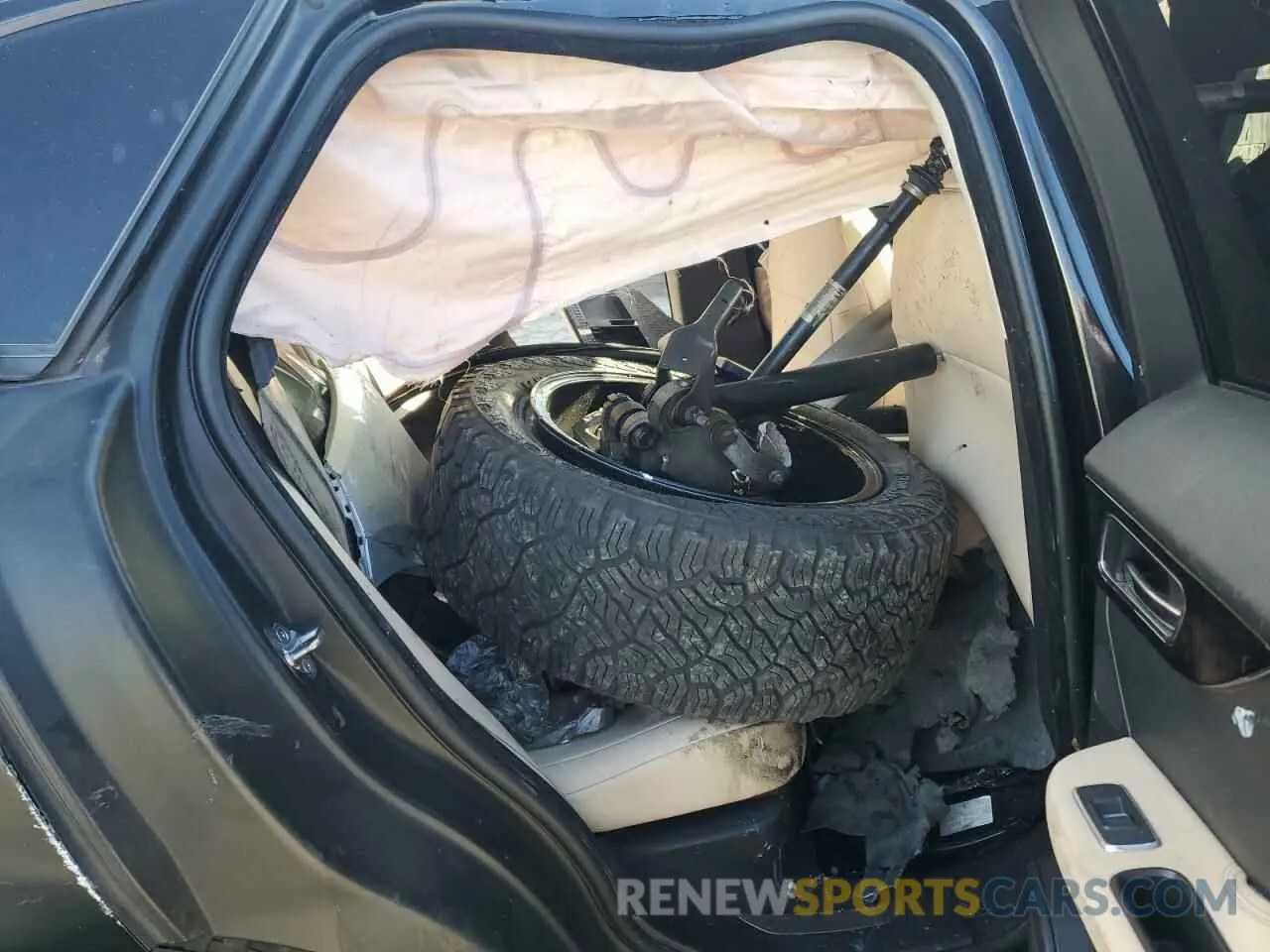 10 Photograph of a damaged car SADCJ2FX2KA391888 JAGUAR F-PACE 2019
