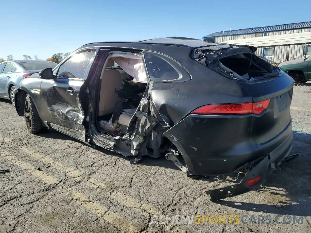 2 Photograph of a damaged car SADCJ2FX2KA391888 JAGUAR F-PACE 2019