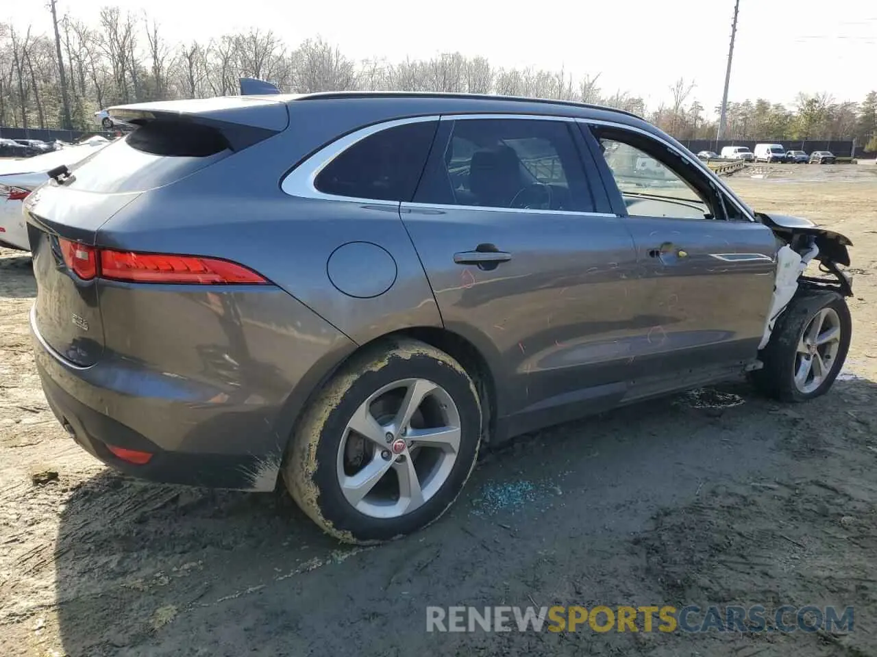 3 Photograph of a damaged car SADCJ2FX2KA396248 JAGUAR F-PACE 2019