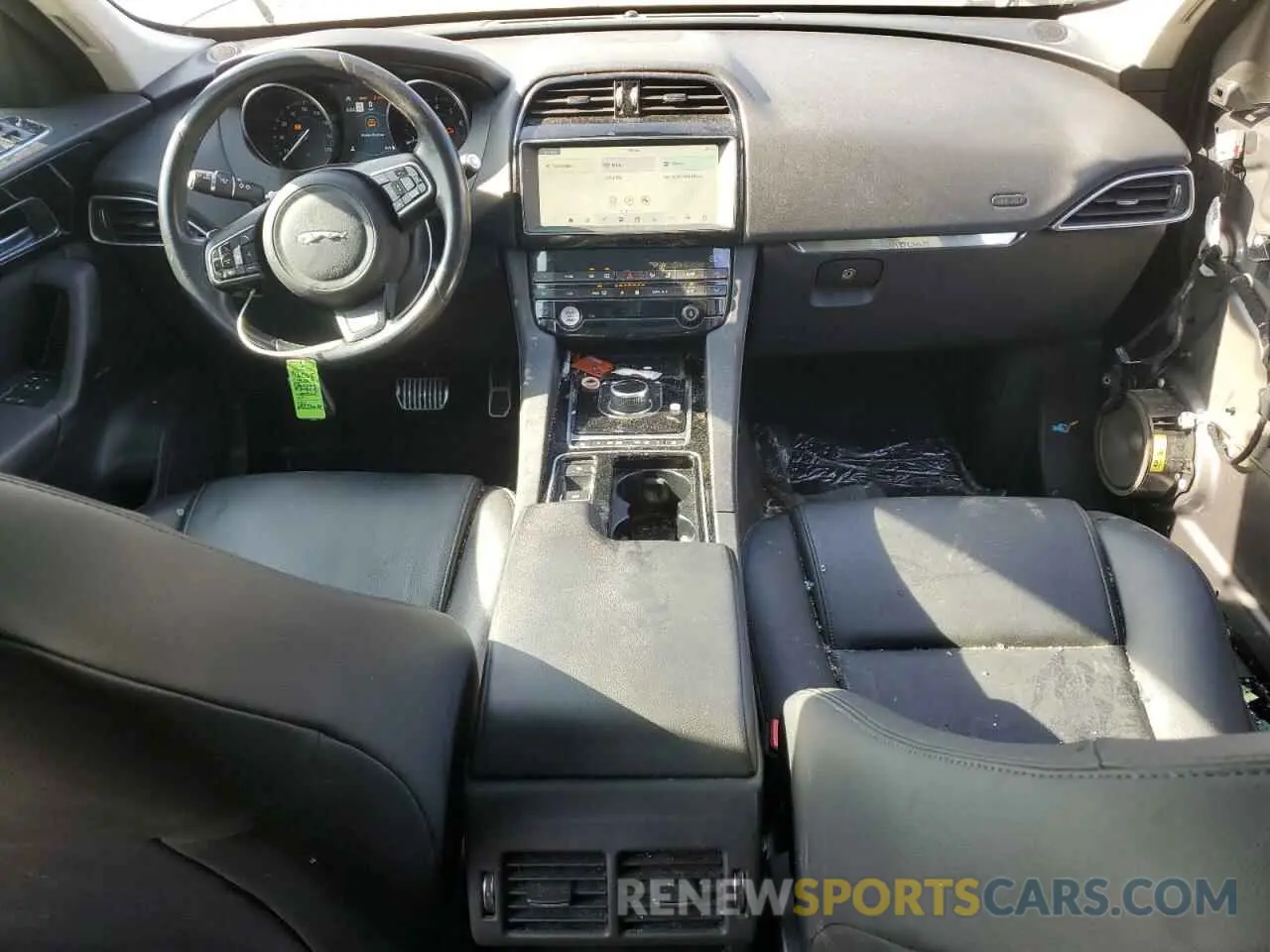 8 Photograph of a damaged car SADCJ2FX2KA396248 JAGUAR F-PACE 2019