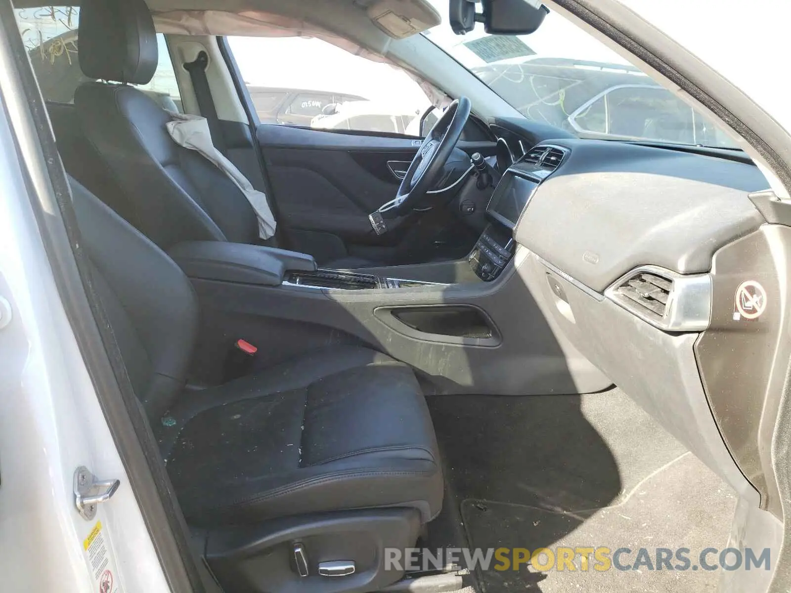 5 Photograph of a damaged car SADCJ2FX2KA399506 JAGUAR F-PACE 2019