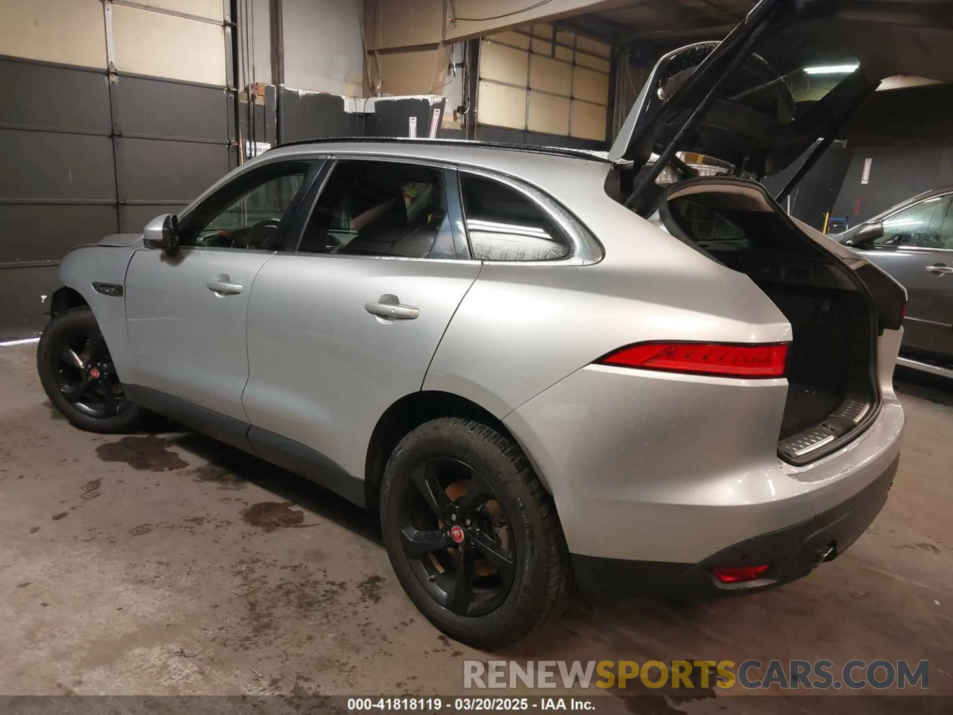 3 Photograph of a damaged car SADCJ2FX2KA610431 JAGUAR F-PACE 2019