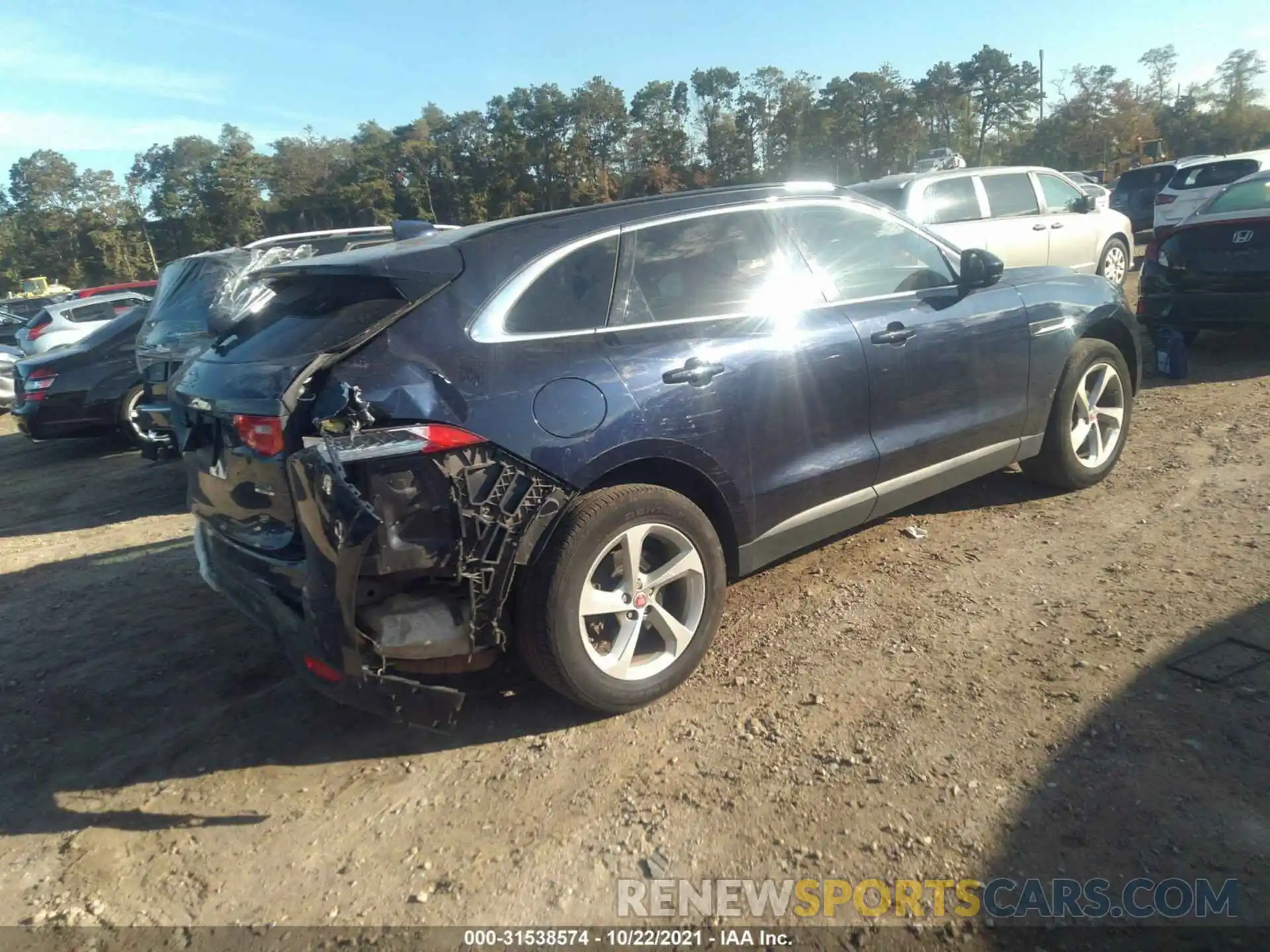 4 Photograph of a damaged car SADCJ2FX3KA601284 JAGUAR F-PACE 2019