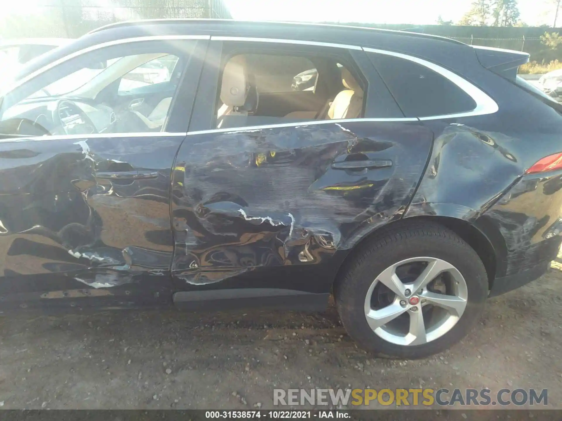 6 Photograph of a damaged car SADCJ2FX3KA601284 JAGUAR F-PACE 2019