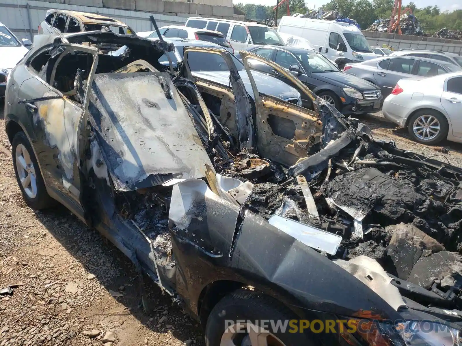 9 Photograph of a damaged car SADCJ2FX4KA367902 JAGUAR F-PACE 2019