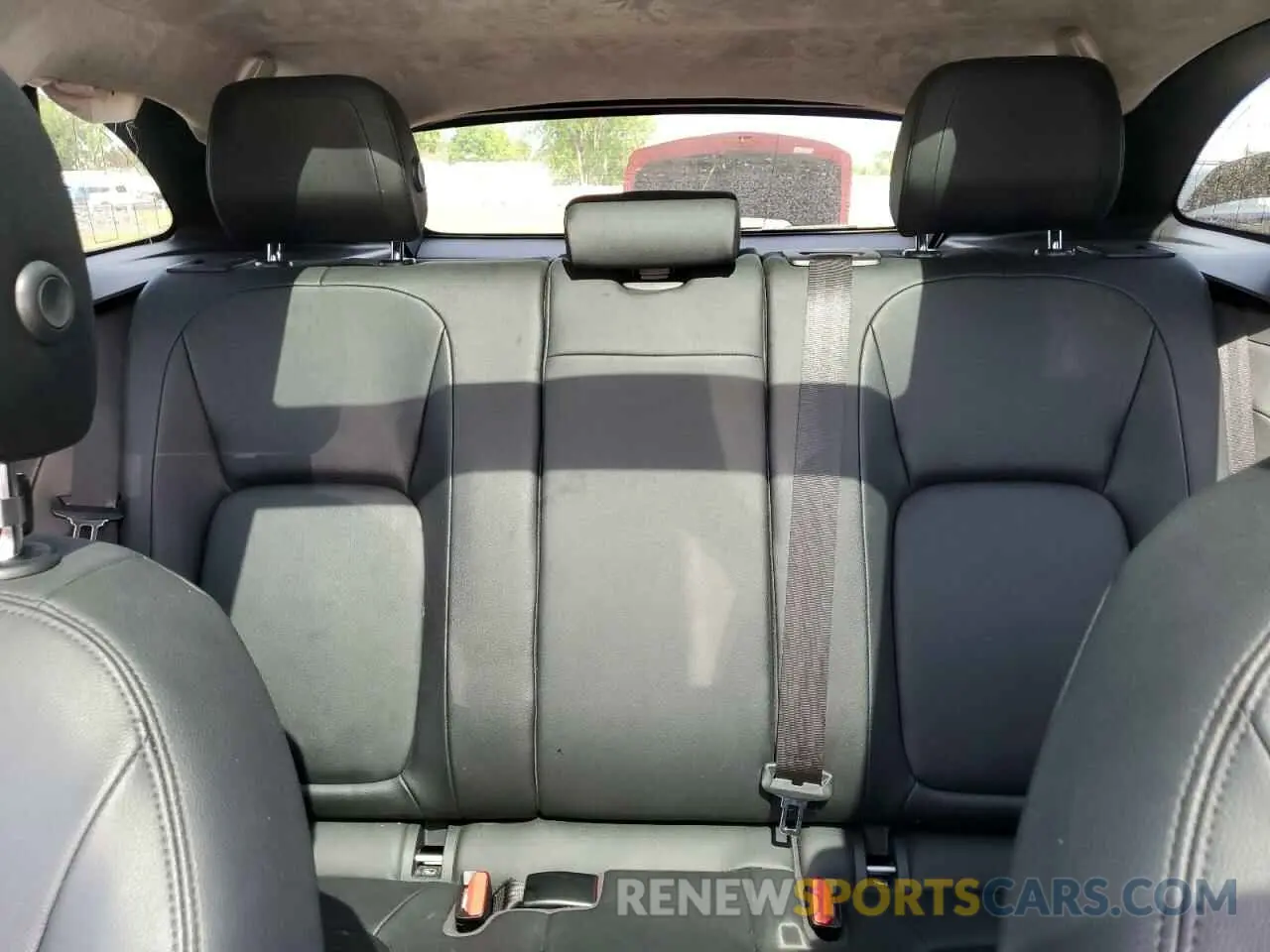 10 Photograph of a damaged car SADCJ2FX5KA355404 JAGUAR F-PACE 2019