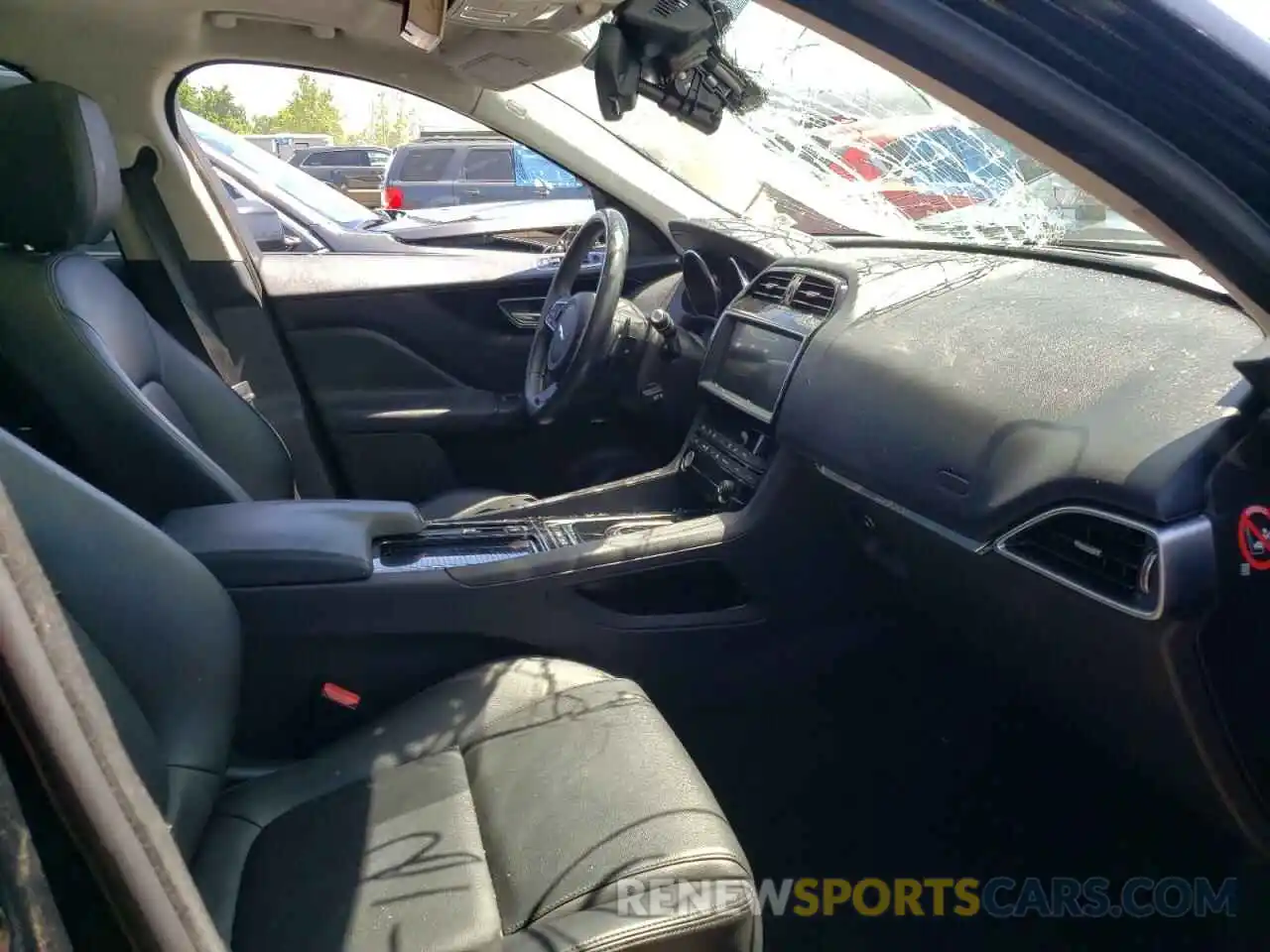 5 Photograph of a damaged car SADCJ2FX6KA399119 JAGUAR F-PACE 2019