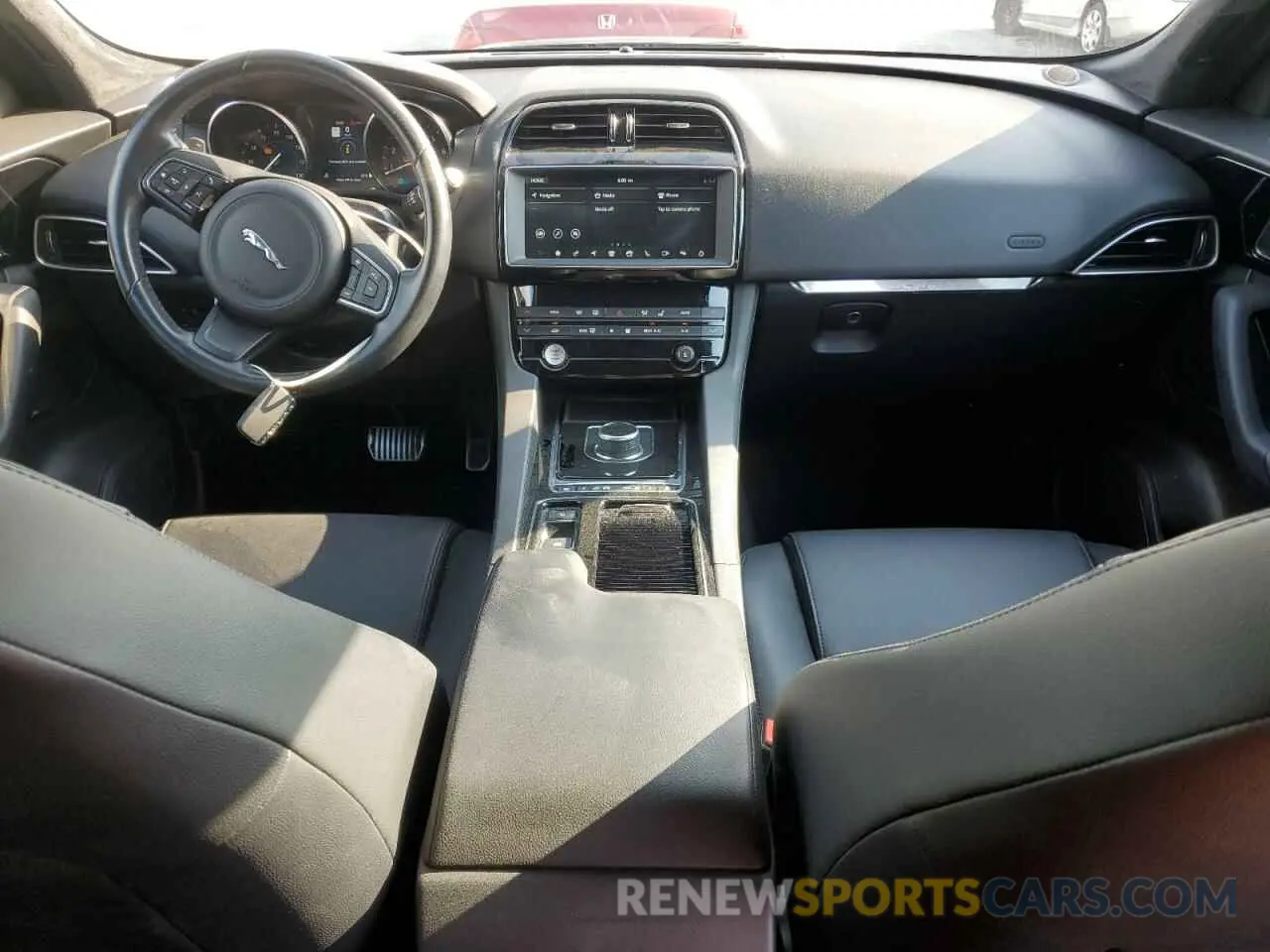 8 Photograph of a damaged car SADCJ2FX7KA364427 JAGUAR F-PACE 2019