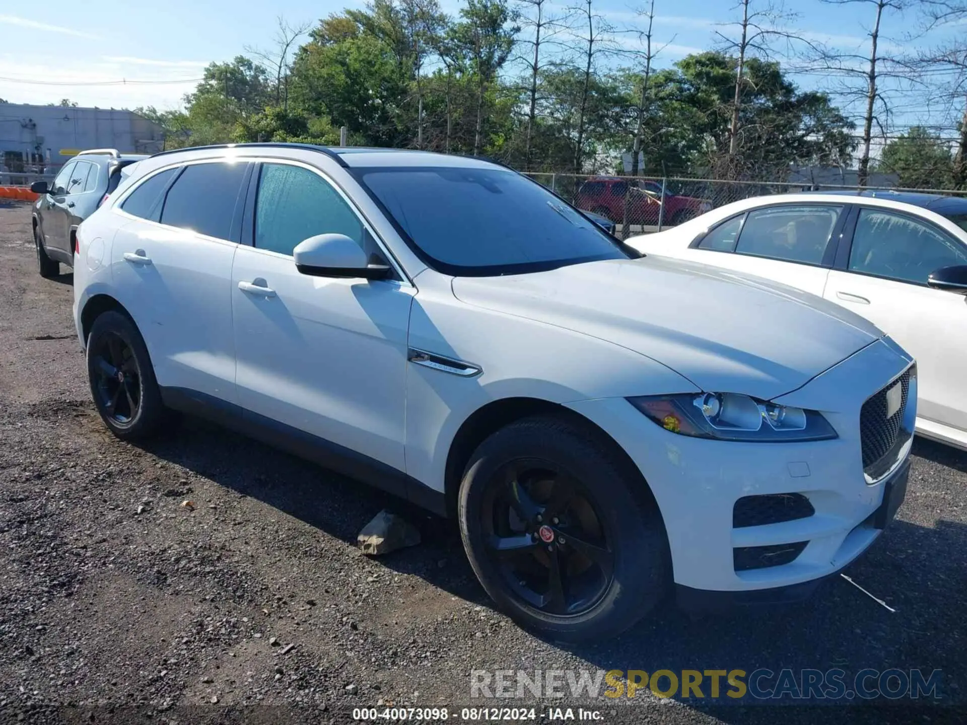 1 Photograph of a damaged car SADCJ2FX7KA601580 JAGUAR F-PACE 2019