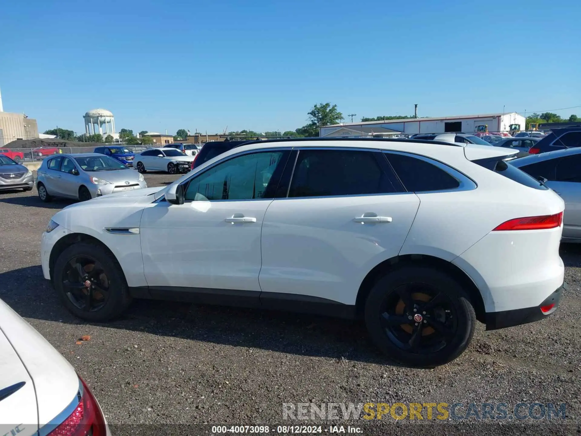 13 Photograph of a damaged car SADCJ2FX7KA601580 JAGUAR F-PACE 2019
