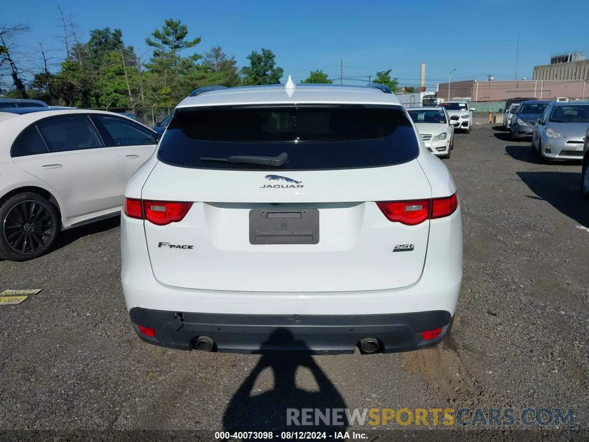 15 Photograph of a damaged car SADCJ2FX7KA601580 JAGUAR F-PACE 2019