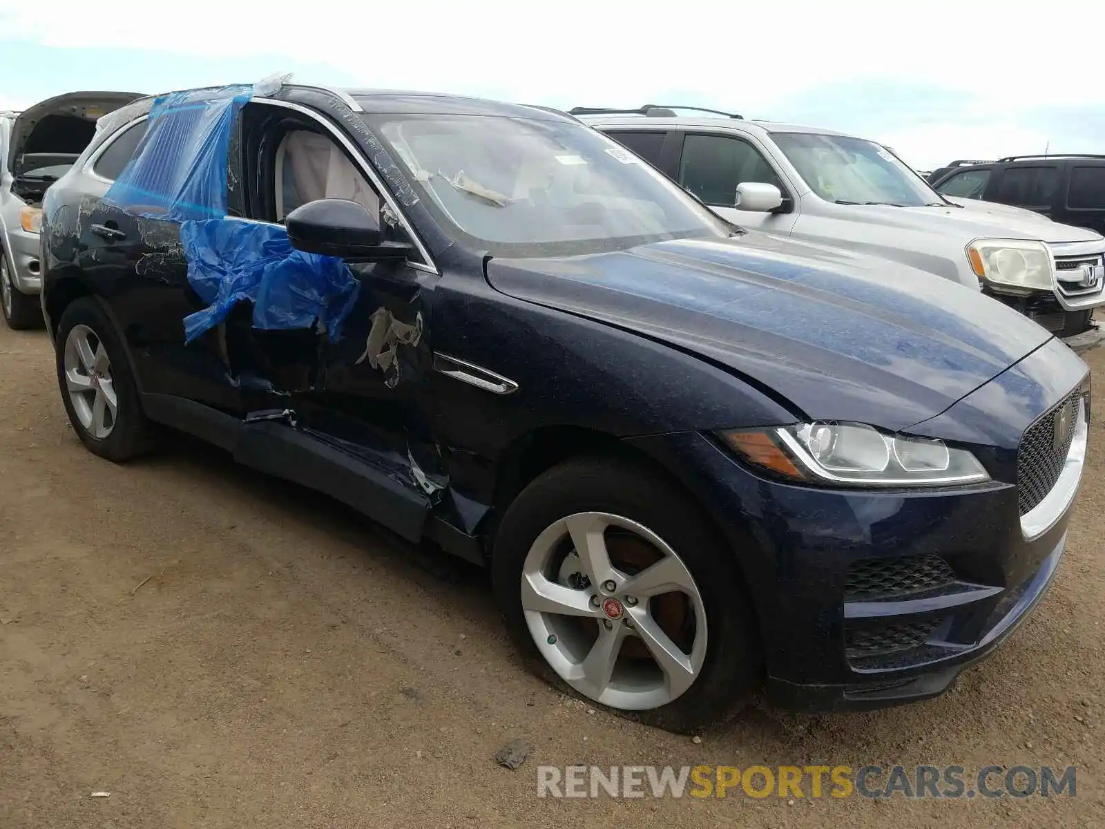 1 Photograph of a damaged car SADCJ2FX7KA609758 JAGUAR F-PACE 2019