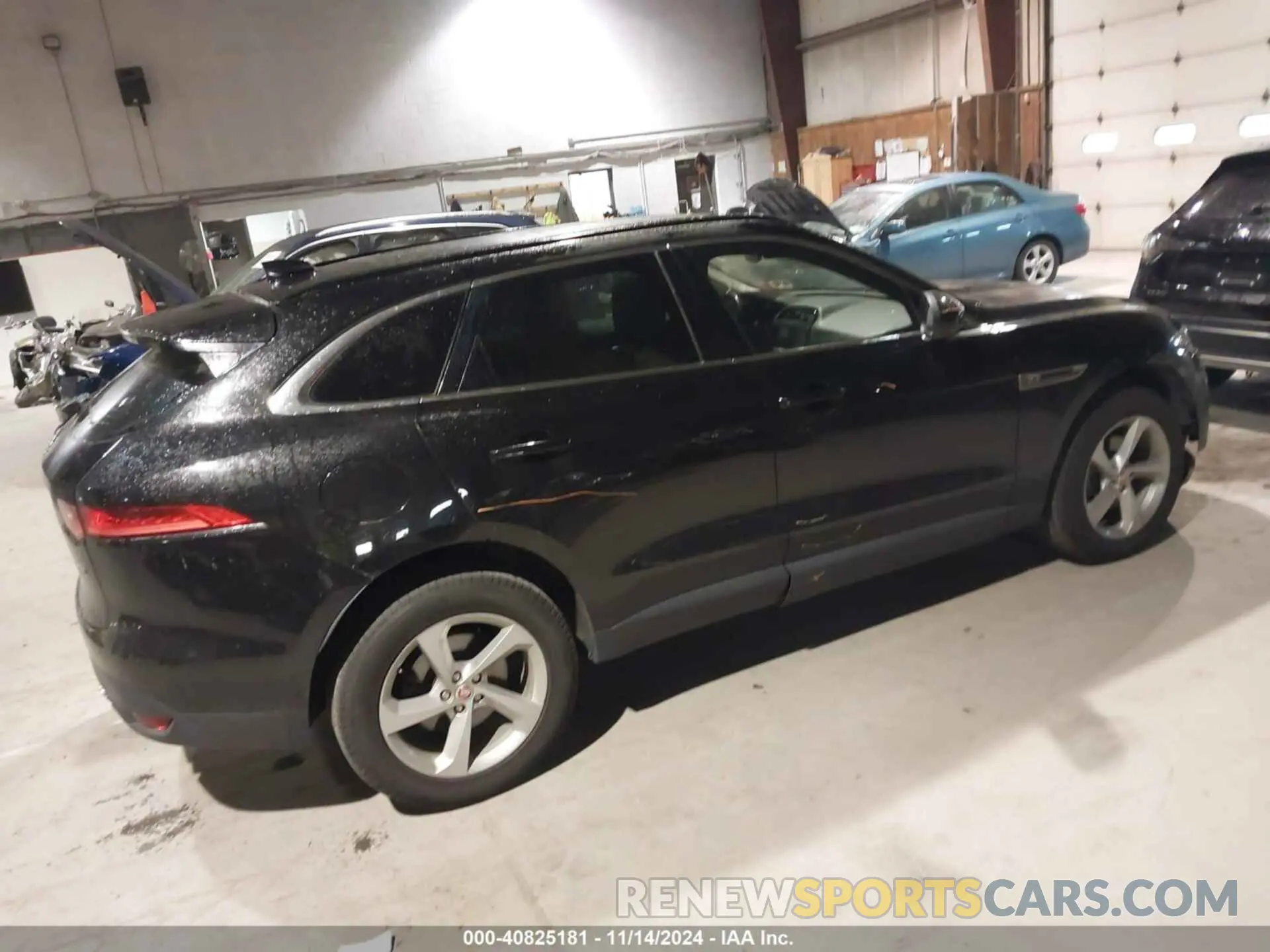 4 Photograph of a damaged car SADCJ2FX8KA397341 JAGUAR F-PACE 2019