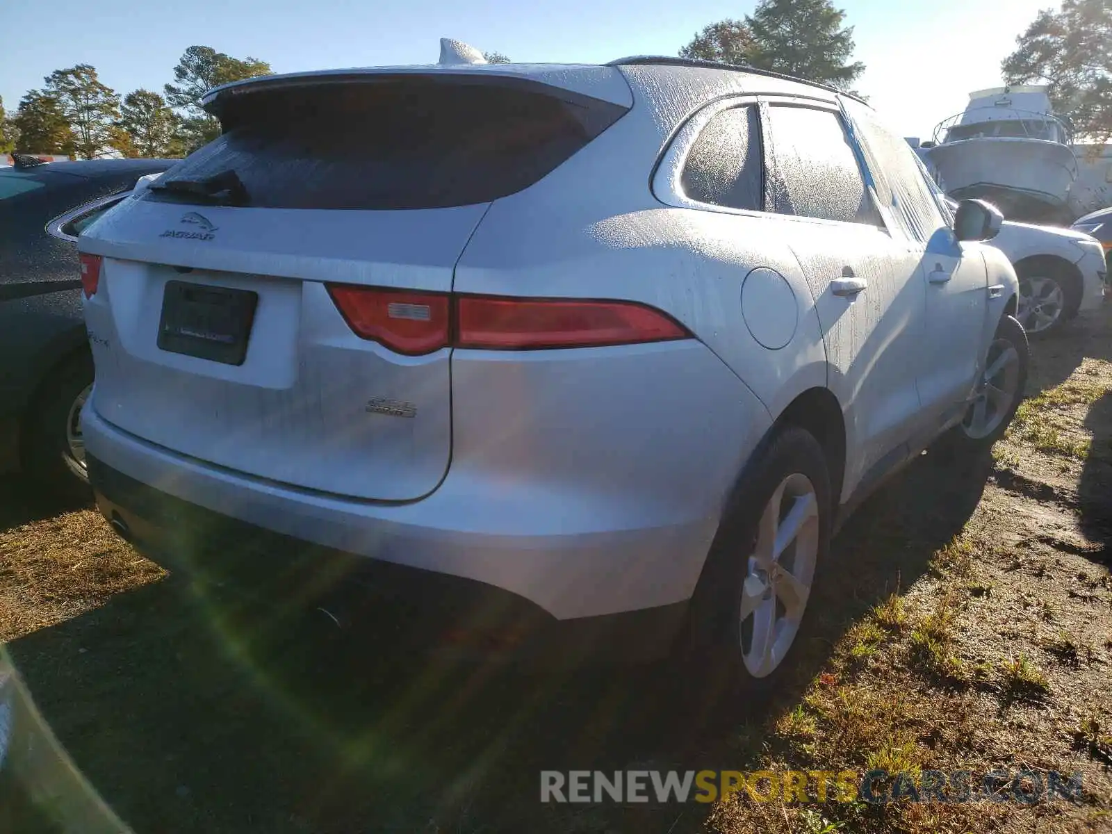 4 Photograph of a damaged car SADCJ2FX9KA356362 JAGUAR F-PACE 2019