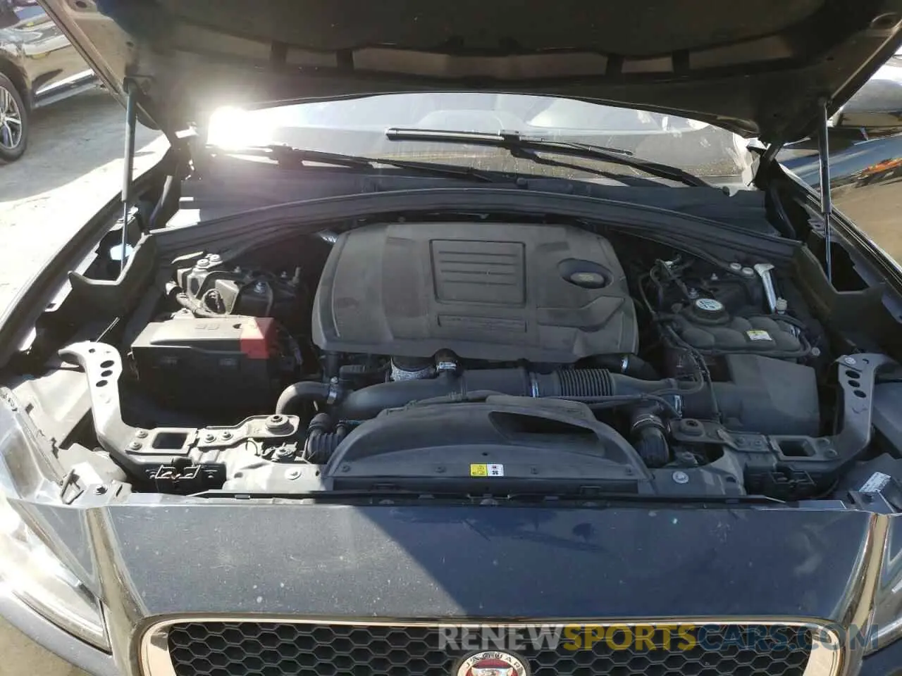 12 Photograph of a damaged car SADCJ2FX9KA395436 JAGUAR F-PACE 2019