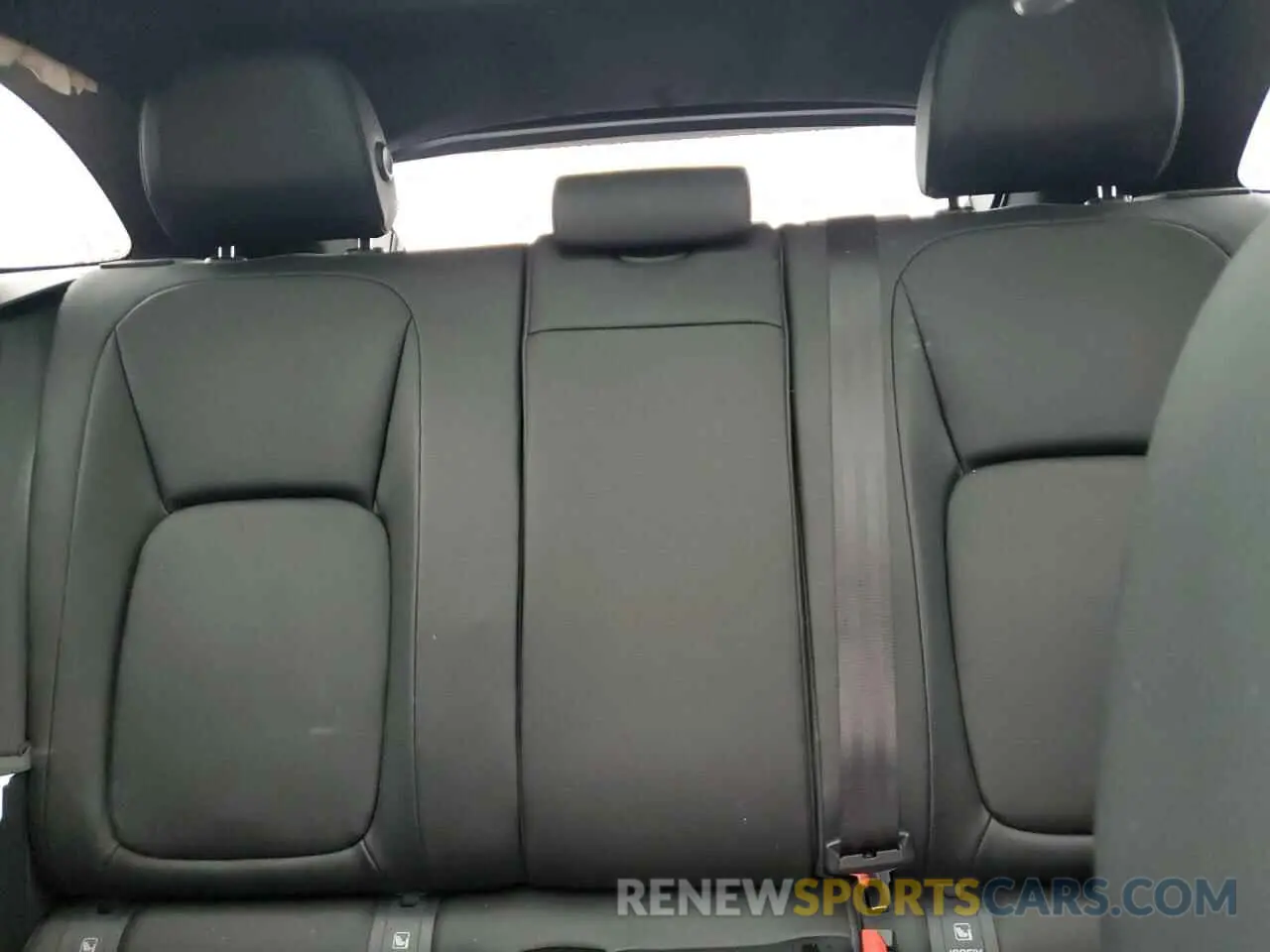 10 Photograph of a damaged car SADCJ2FXXKA367127 JAGUAR F-PACE 2019