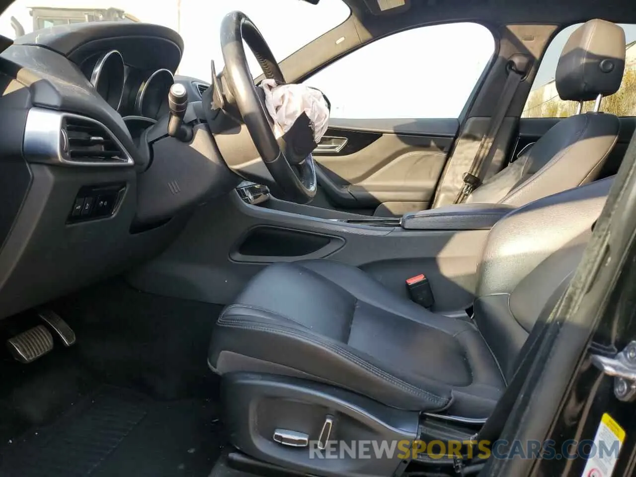 7 Photograph of a damaged car SADCJ2FXXKA394456 JAGUAR F-PACE 2019