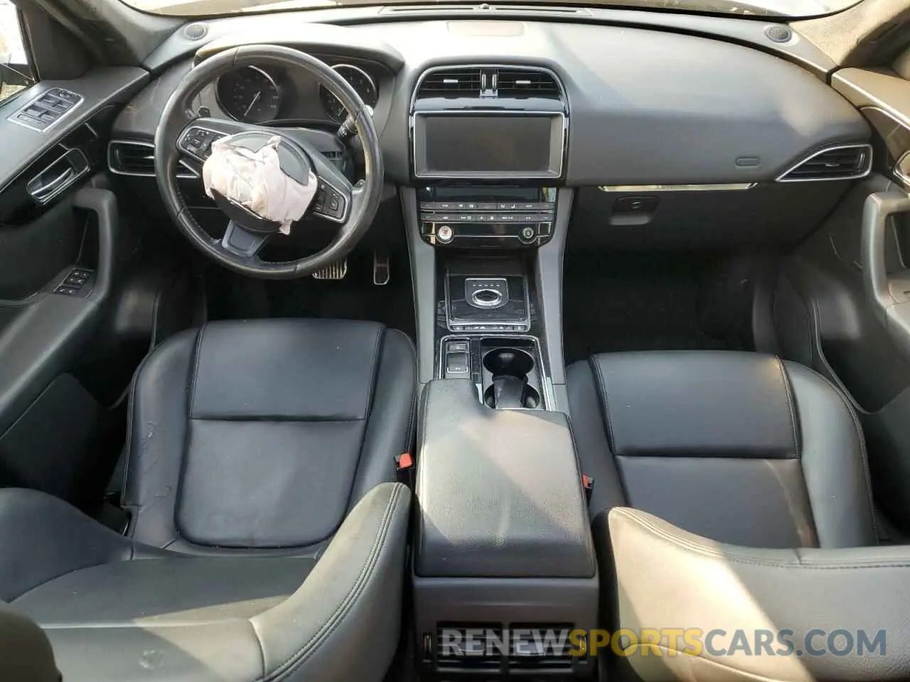 8 Photograph of a damaged car SADCJ2FXXKA394456 JAGUAR F-PACE 2019