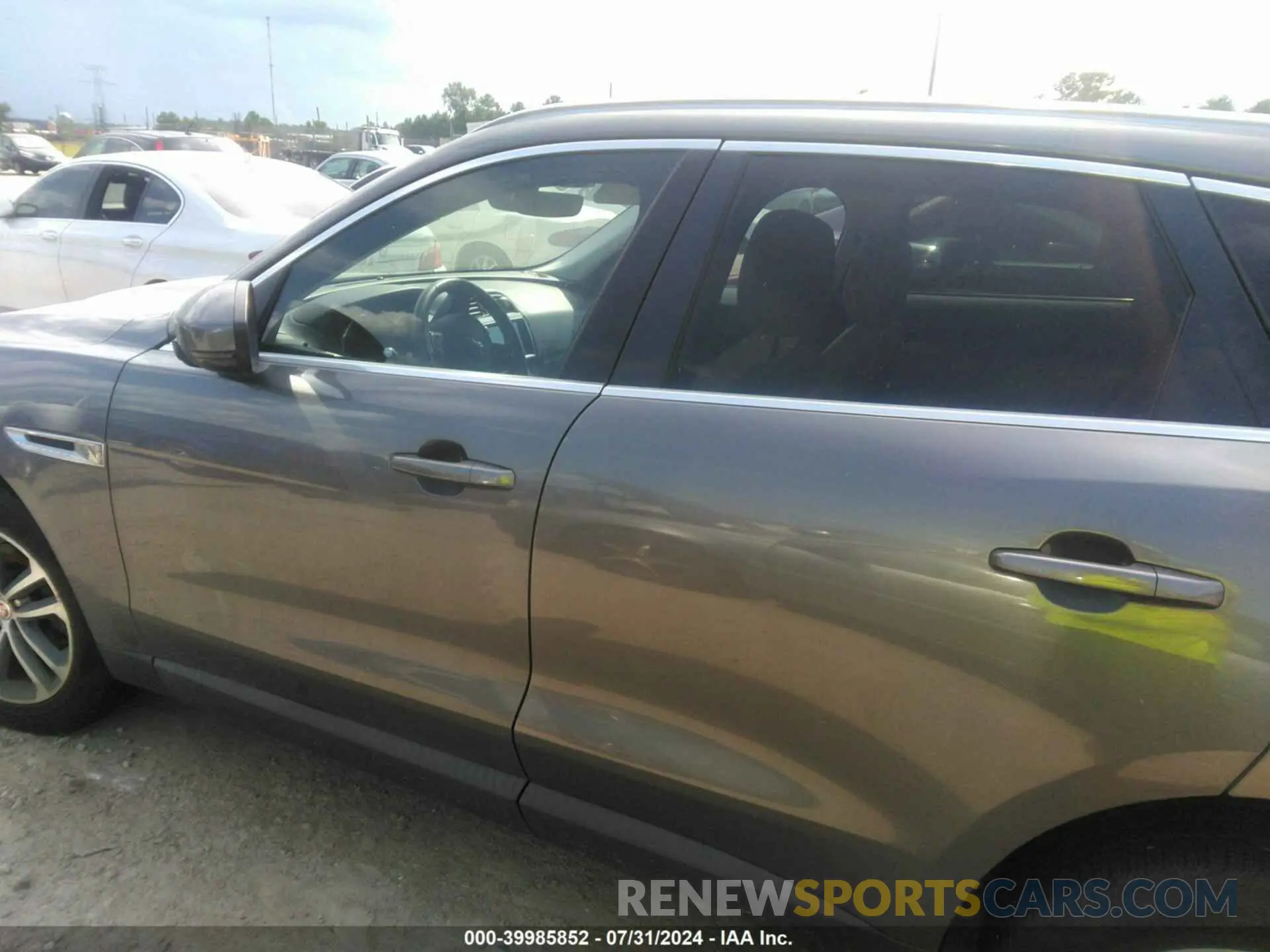 14 Photograph of a damaged car SADCJ2FXXKA610855 JAGUAR F-PACE 2019