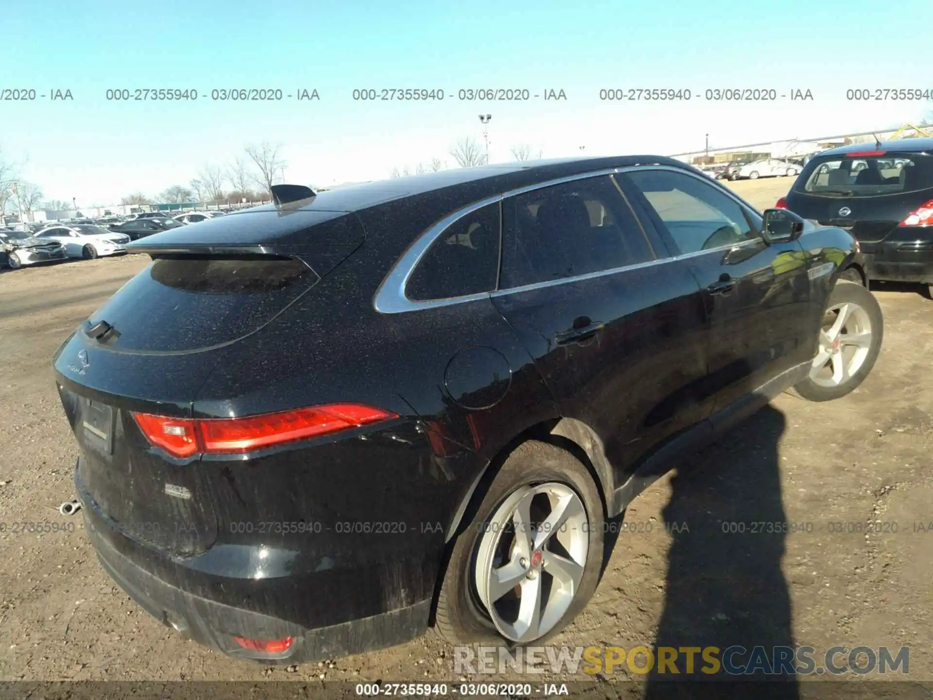 4 Photograph of a damaged car SADCJ2GX0KA354885 JAGUAR F-PACE 2019