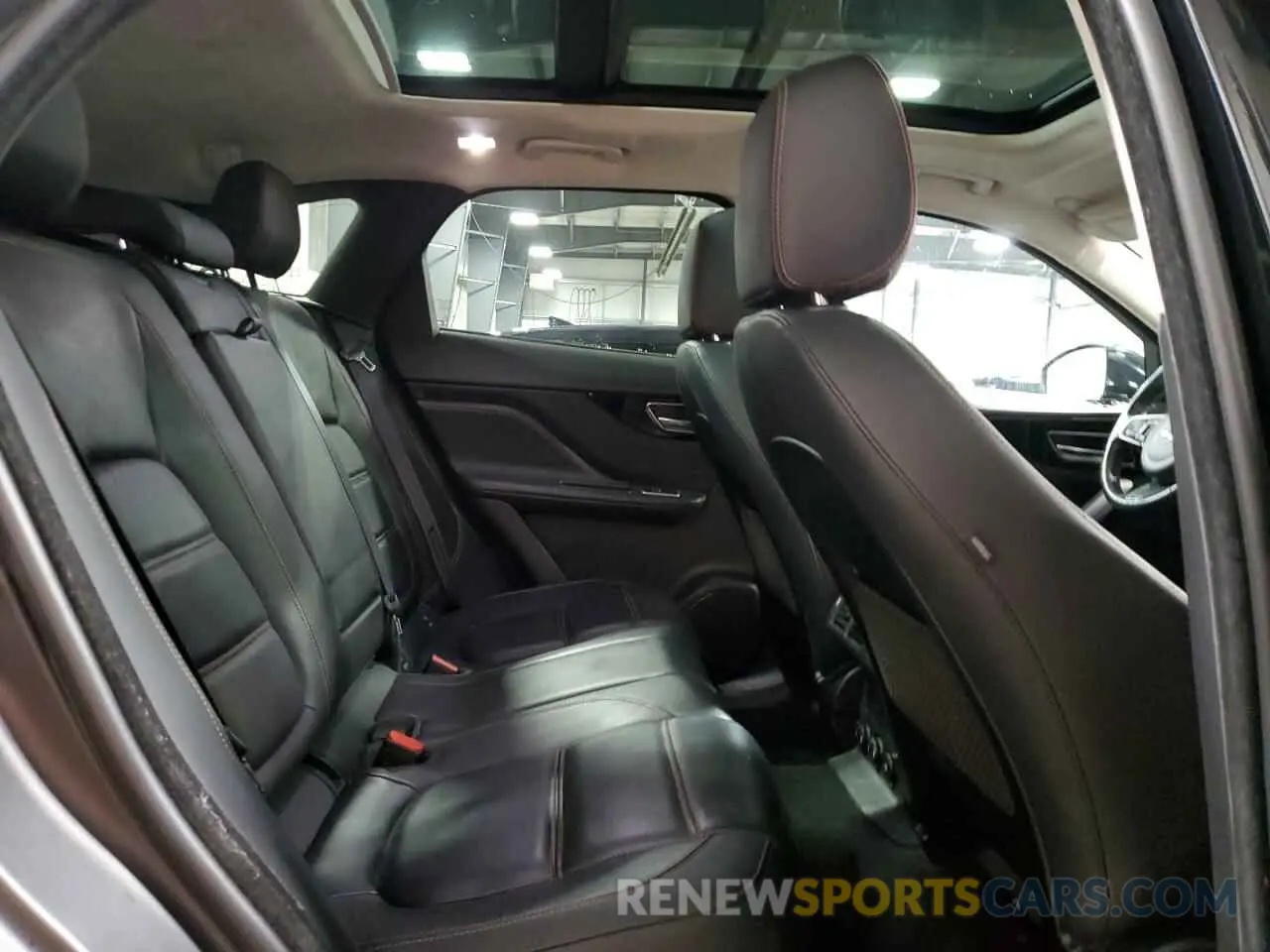 11 Photograph of a damaged car SADCK2FX0KA352021 JAGUAR F-PACE 2019