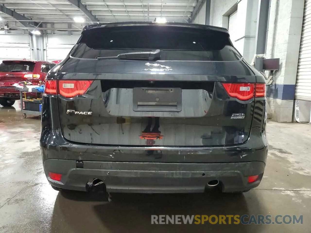 6 Photograph of a damaged car SADCK2FX0KA352021 JAGUAR F-PACE 2019