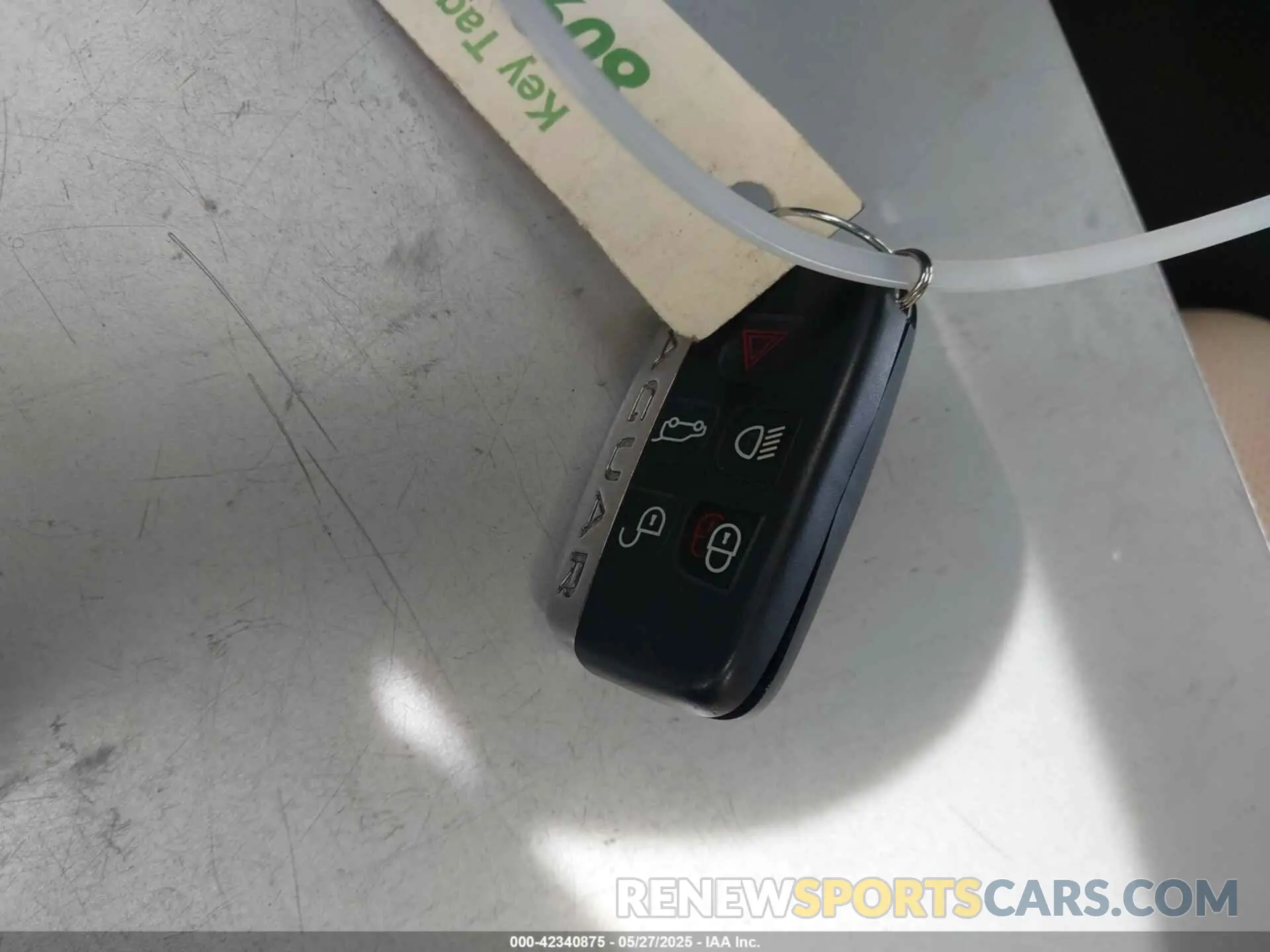 11 Photograph of a damaged car SADCK2FX2KA610460 JAGUAR F-PACE 2019