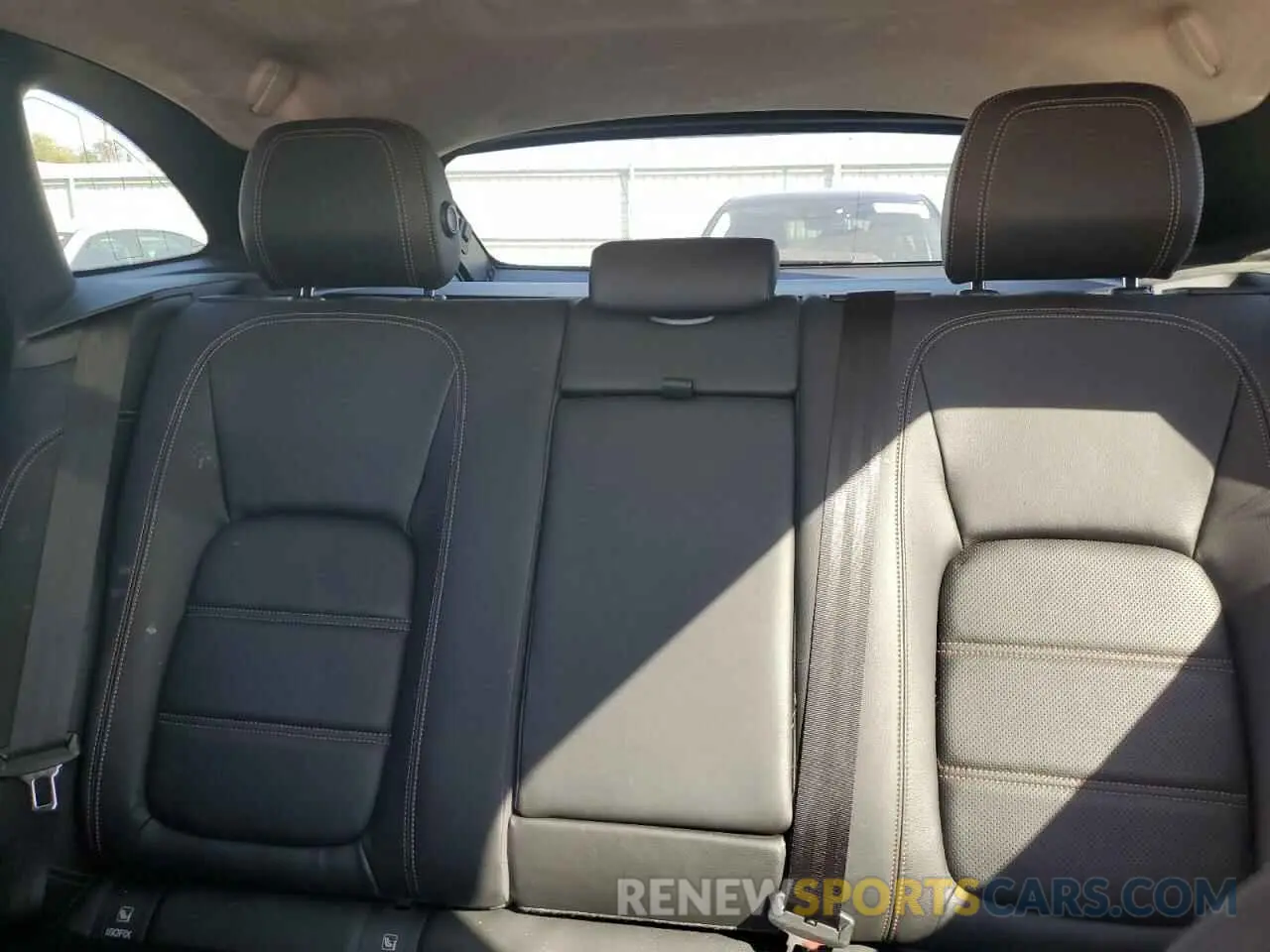 10 Photograph of a damaged car SADCK2FX3KA368472 JAGUAR F-PACE 2019
