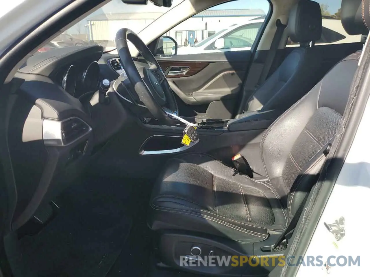 7 Photograph of a damaged car SADCK2FX3KA368472 JAGUAR F-PACE 2019