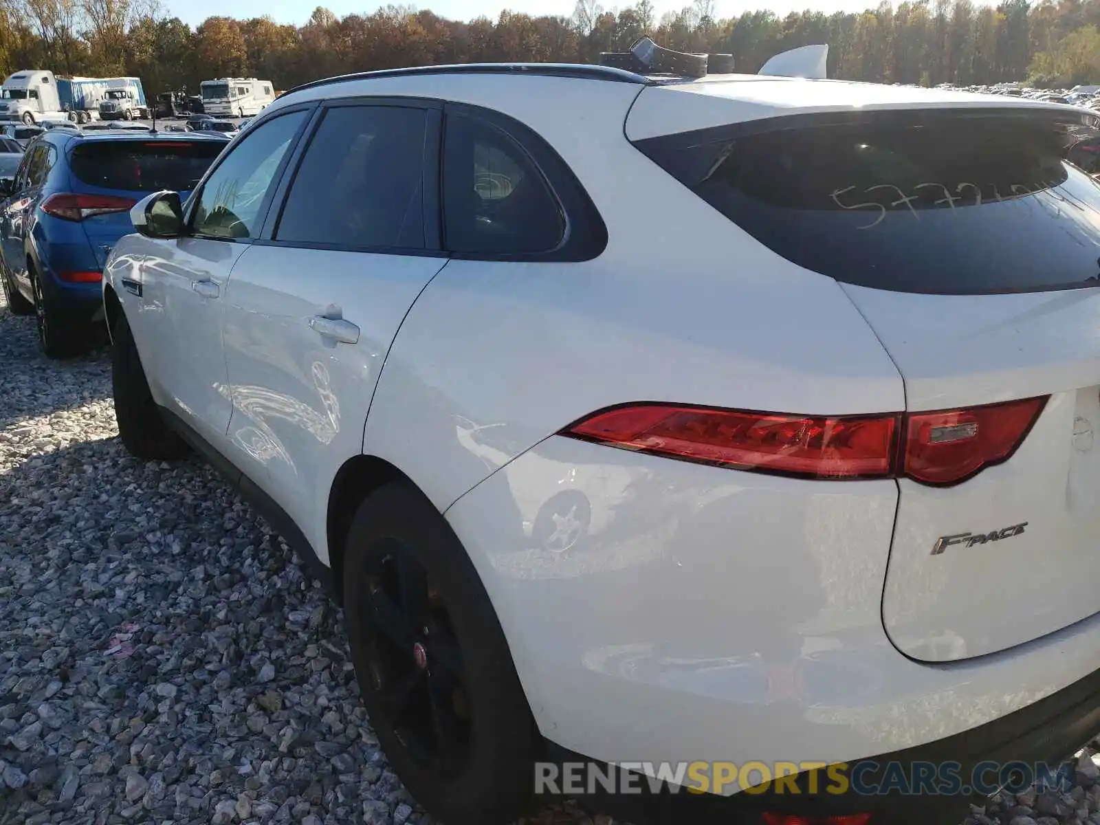 3 Photograph of a damaged car SADCK2FX5KA601574 JAGUAR F-PACE 2019