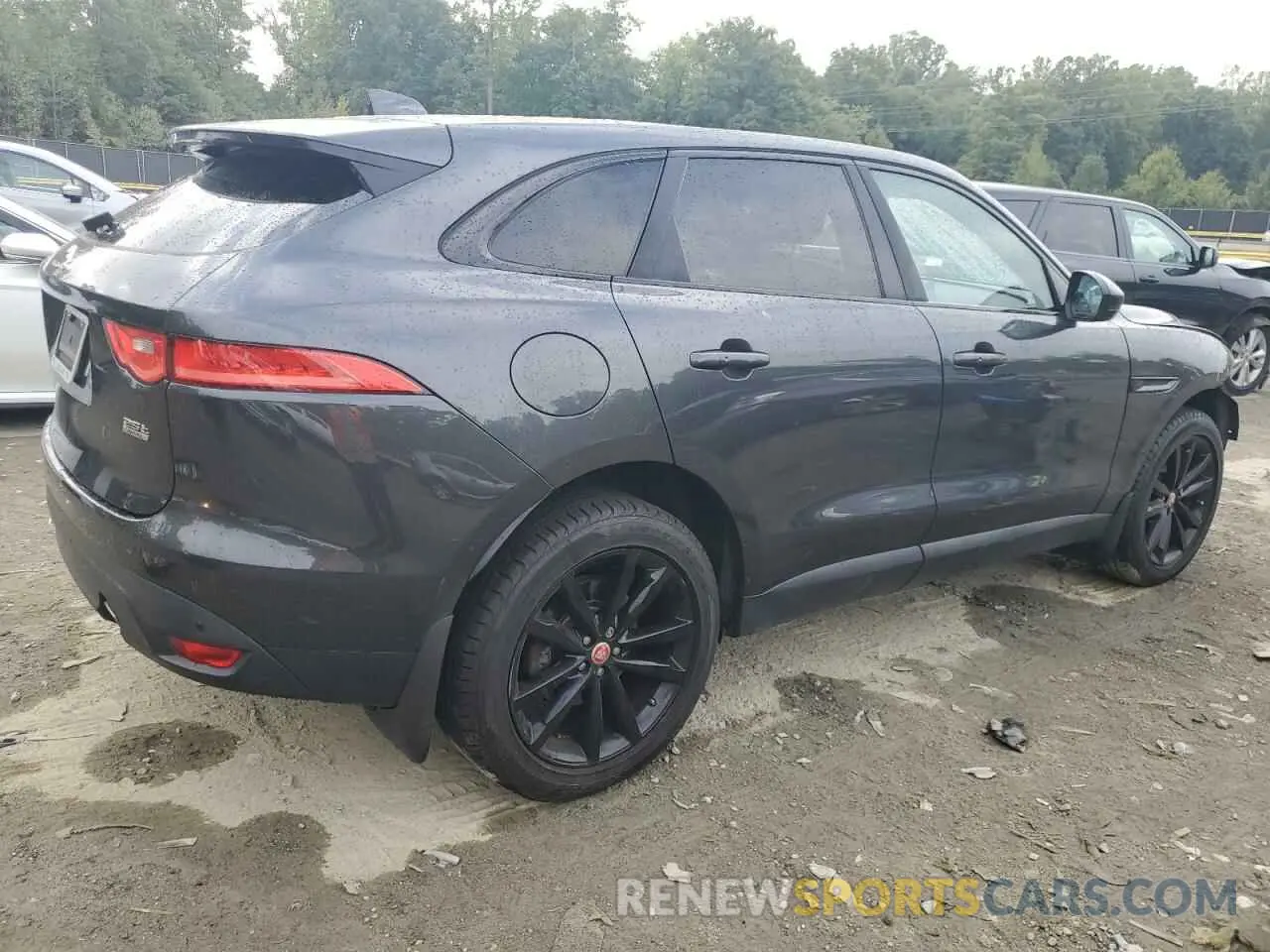 3 Photograph of a damaged car SADCK2FX6KA610879 JAGUAR F-PACE 2019