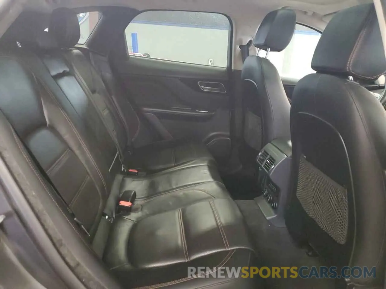 11 Photograph of a damaged car SADCK2FX7KA362285 JAGUAR F-PACE 2019