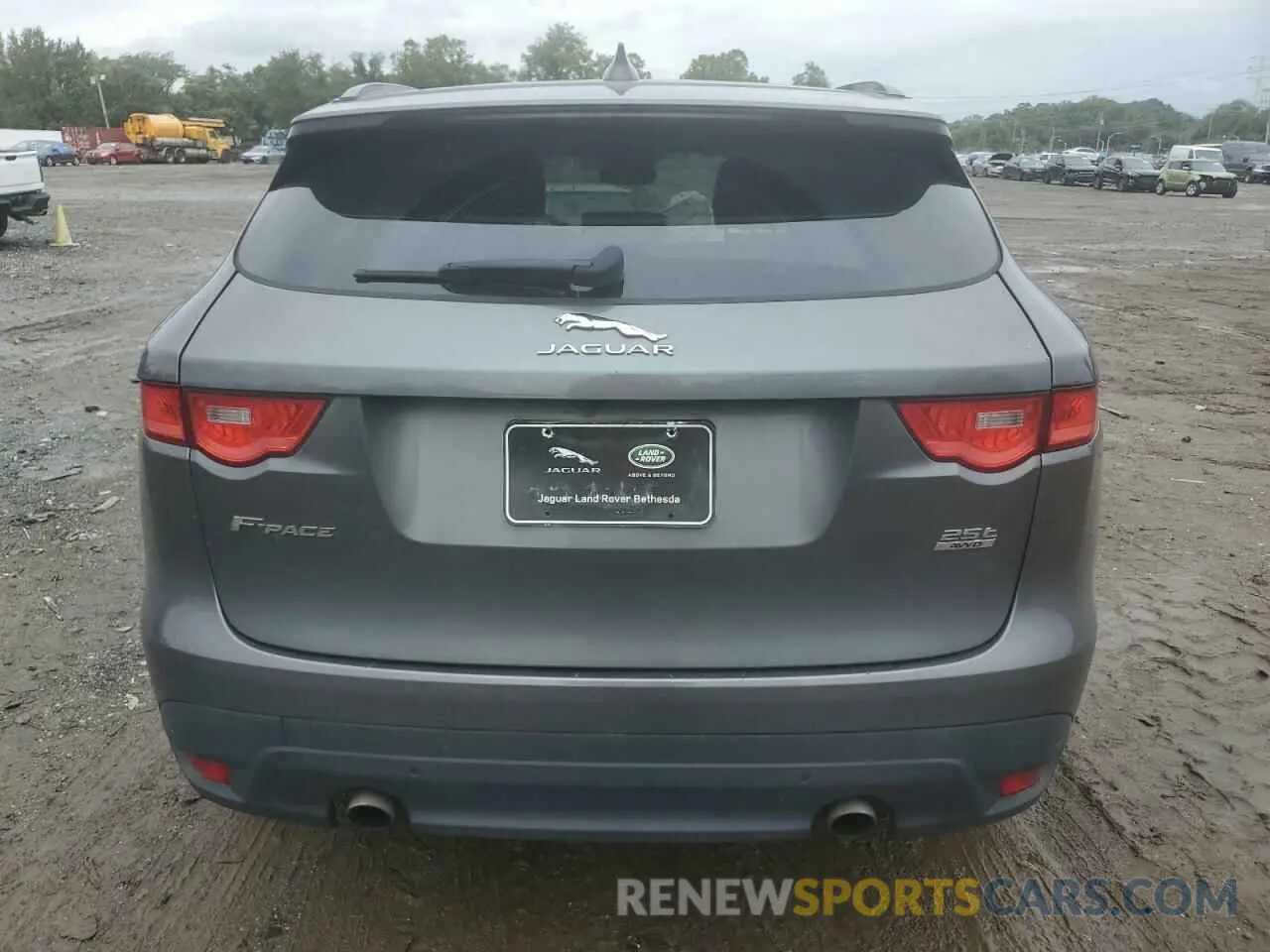 6 Photograph of a damaged car SADCK2FX7KA612110 JAGUAR F-PACE 2019